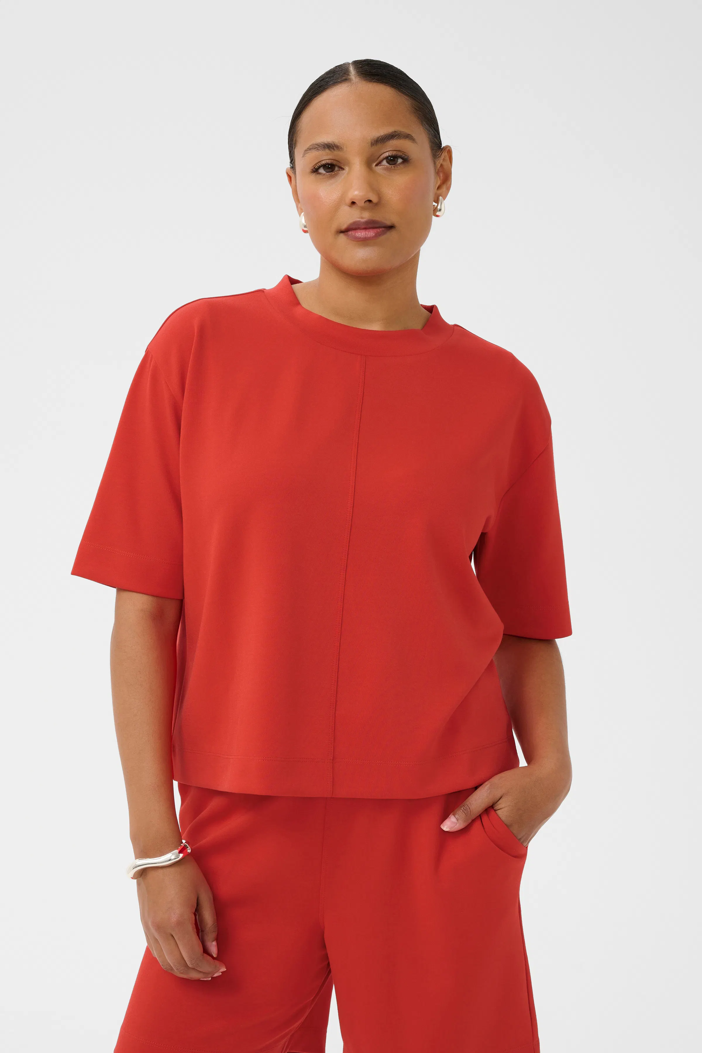 KAannie T-shirt LOOKBOOK FRONT 10511809-171664