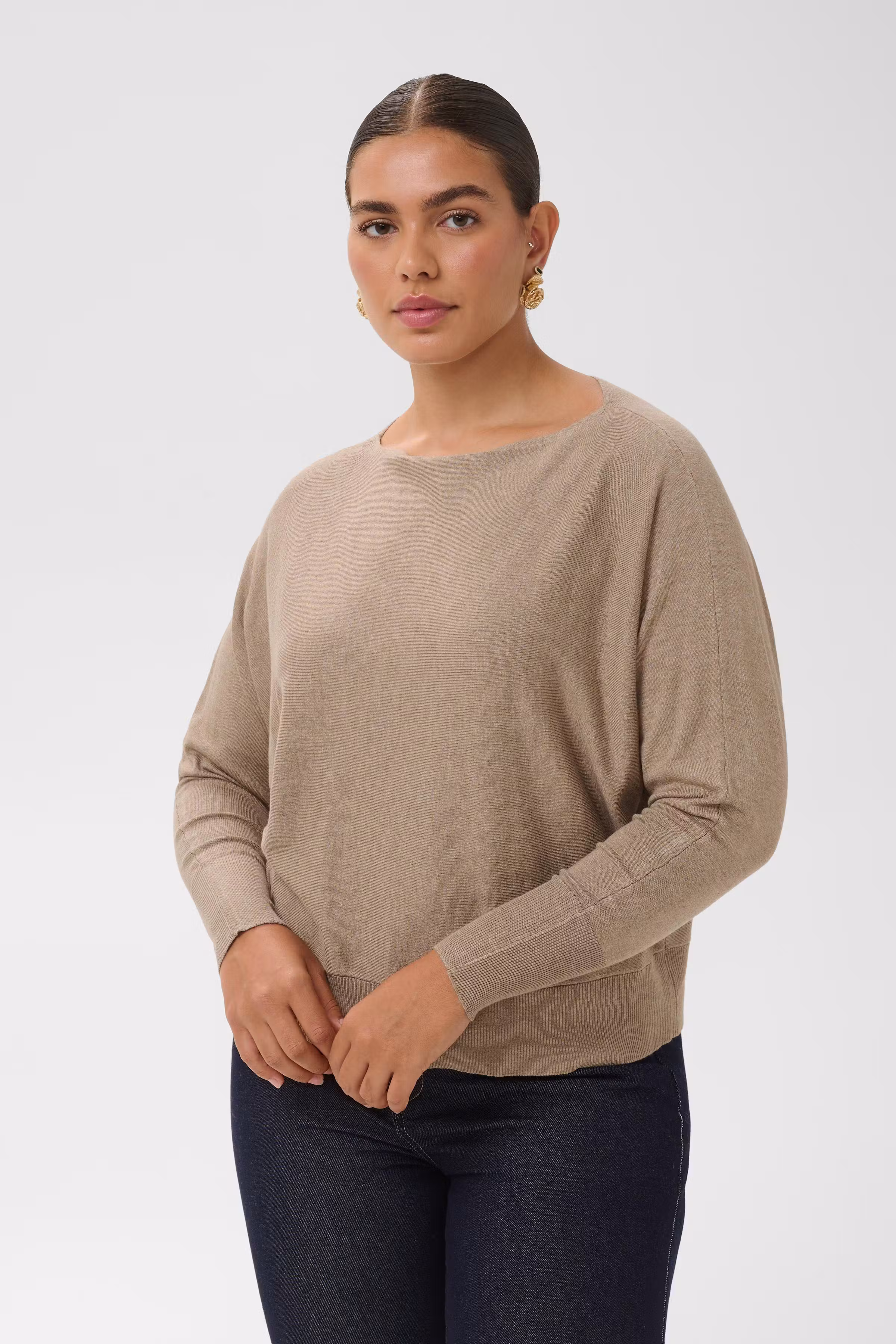 KClizzy Pullover LOOKBOOK FRONT 10584592-1713111