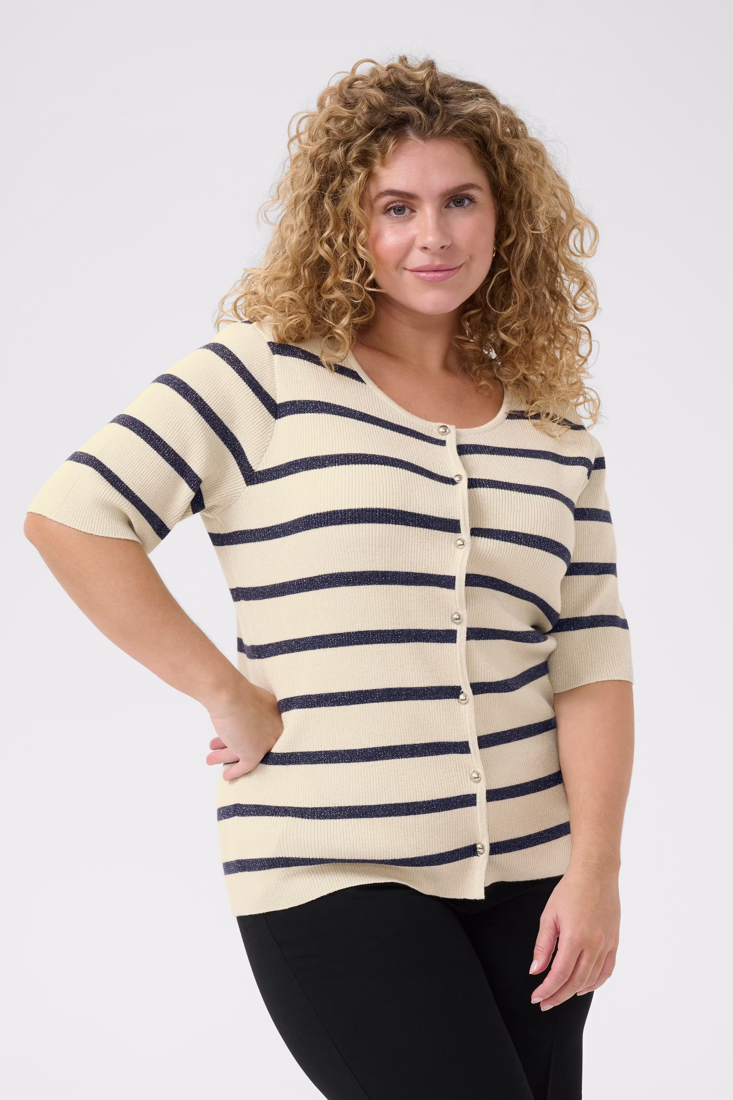 KCmorina Cardigan LOOKBOOK FRONT 10583252-107445