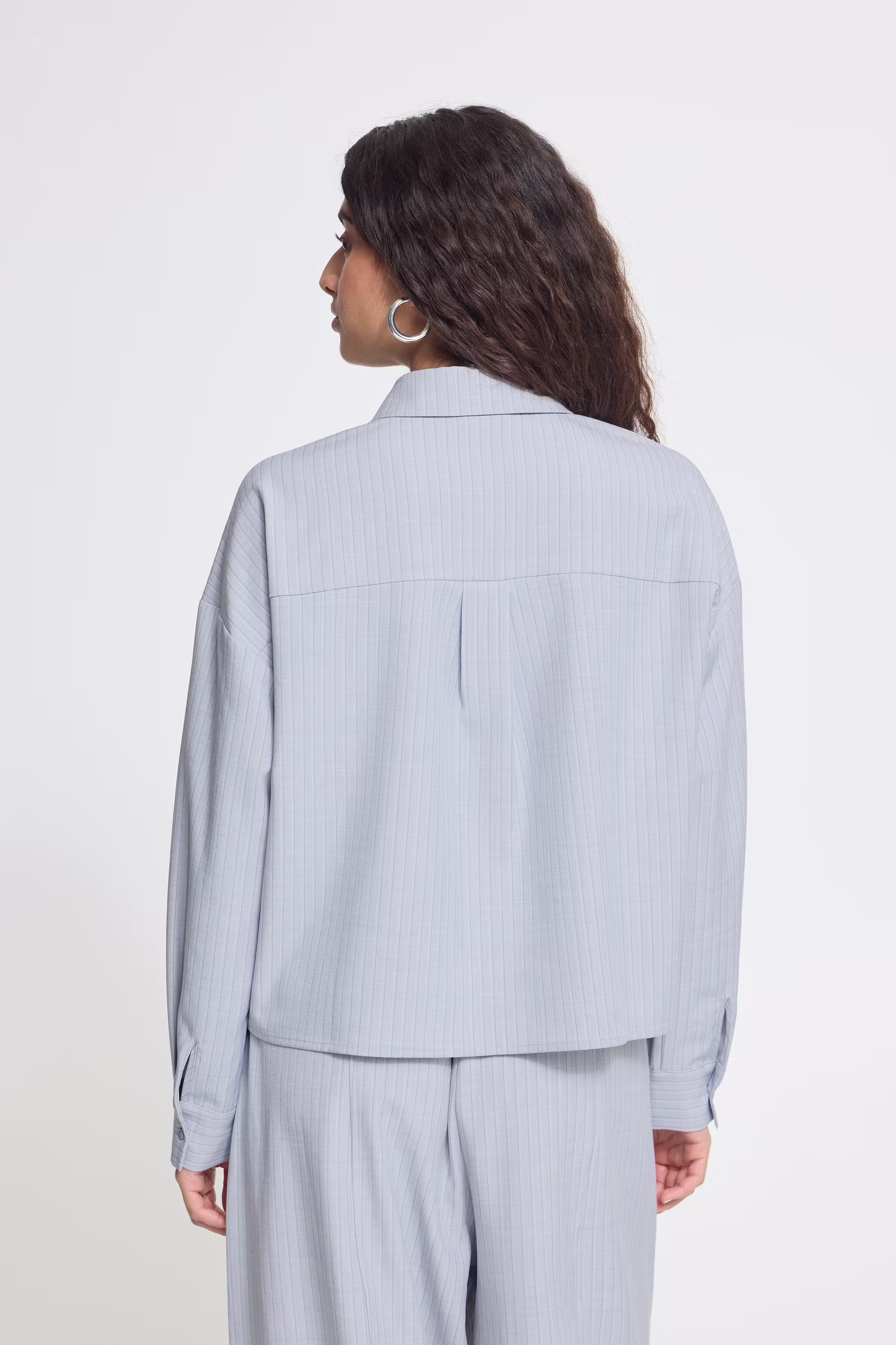 IXTRINE shirt LOOKBOOK BACK 20123489-164013