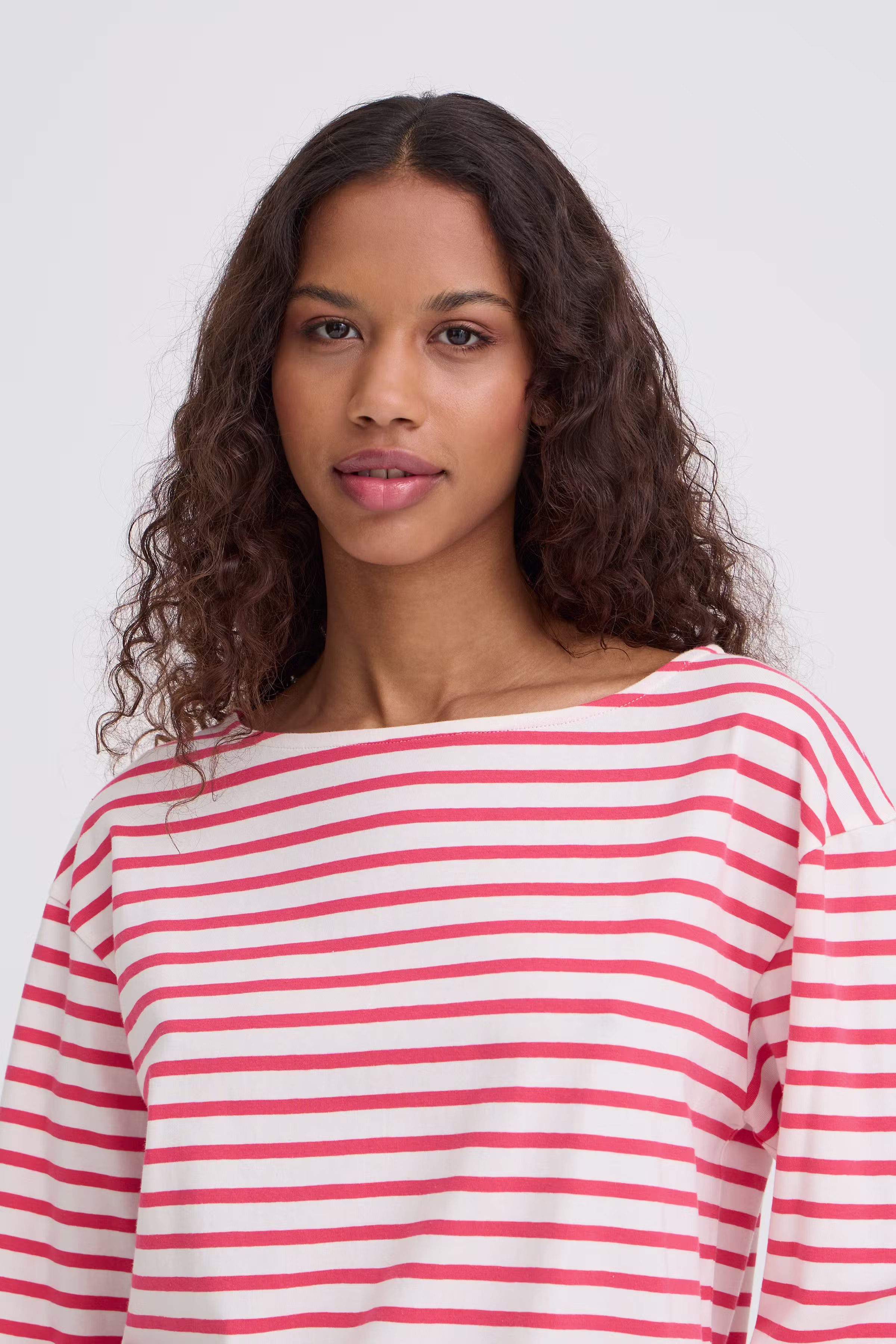 IHMIRA T-shirt LOOKBOOK DETAIL 20125011-900003462