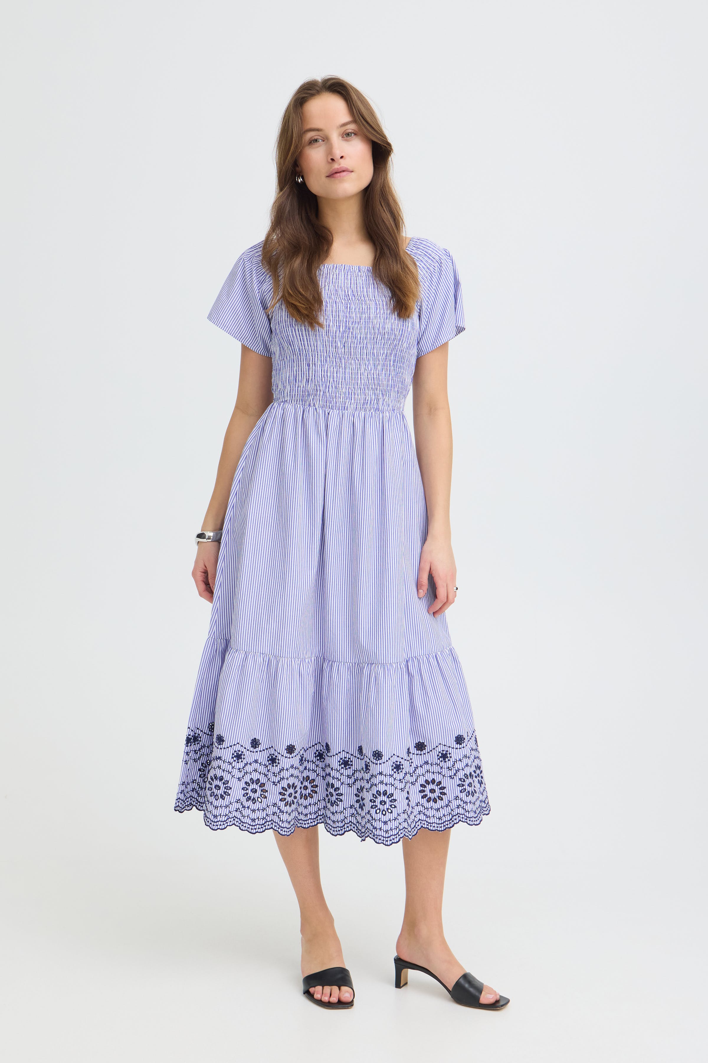 BYINZI Kjole LOOKBOOK FRONT 20819019-900008662