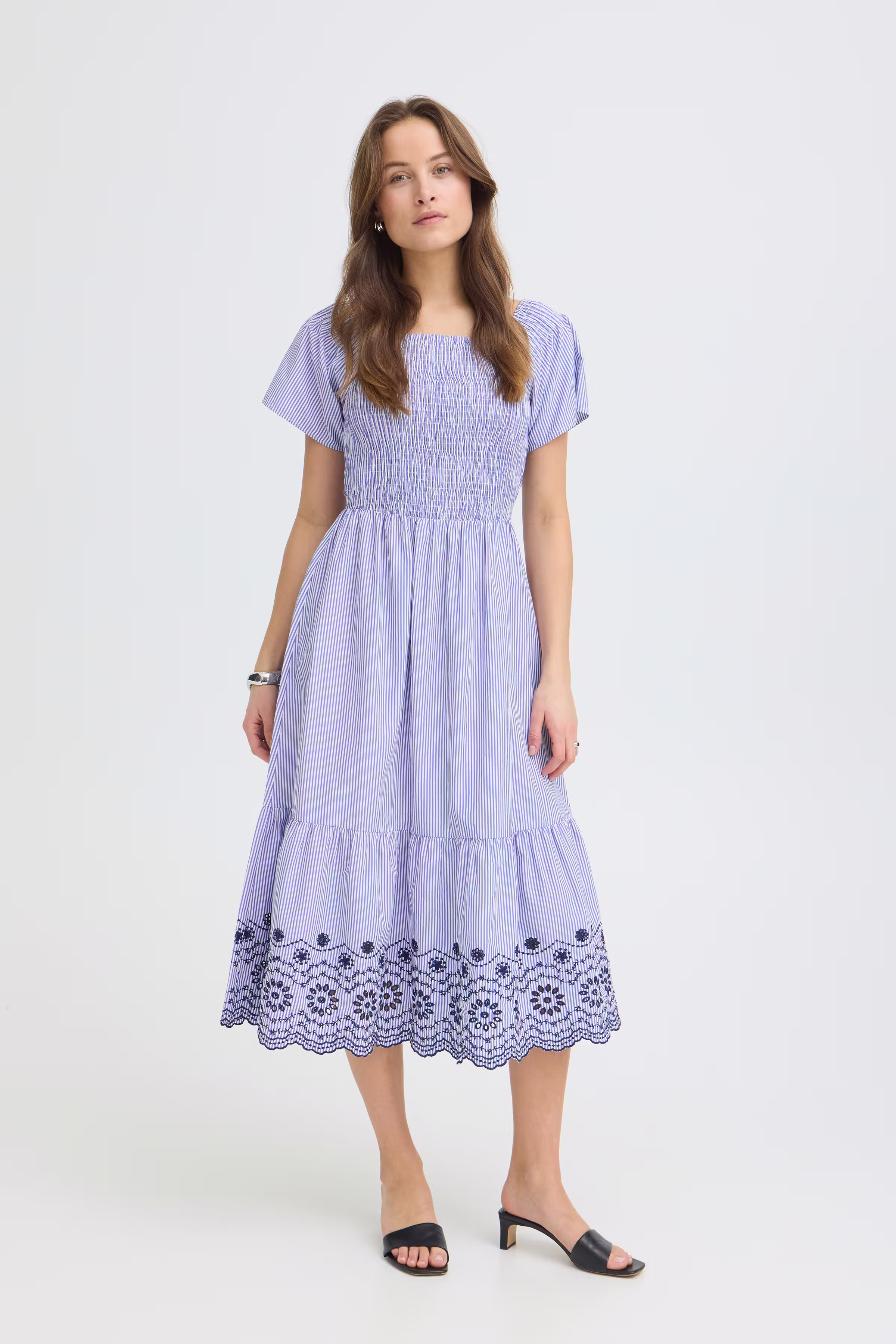 BYINZI Kjole LOOKBOOK FRONT 20819019-900008662