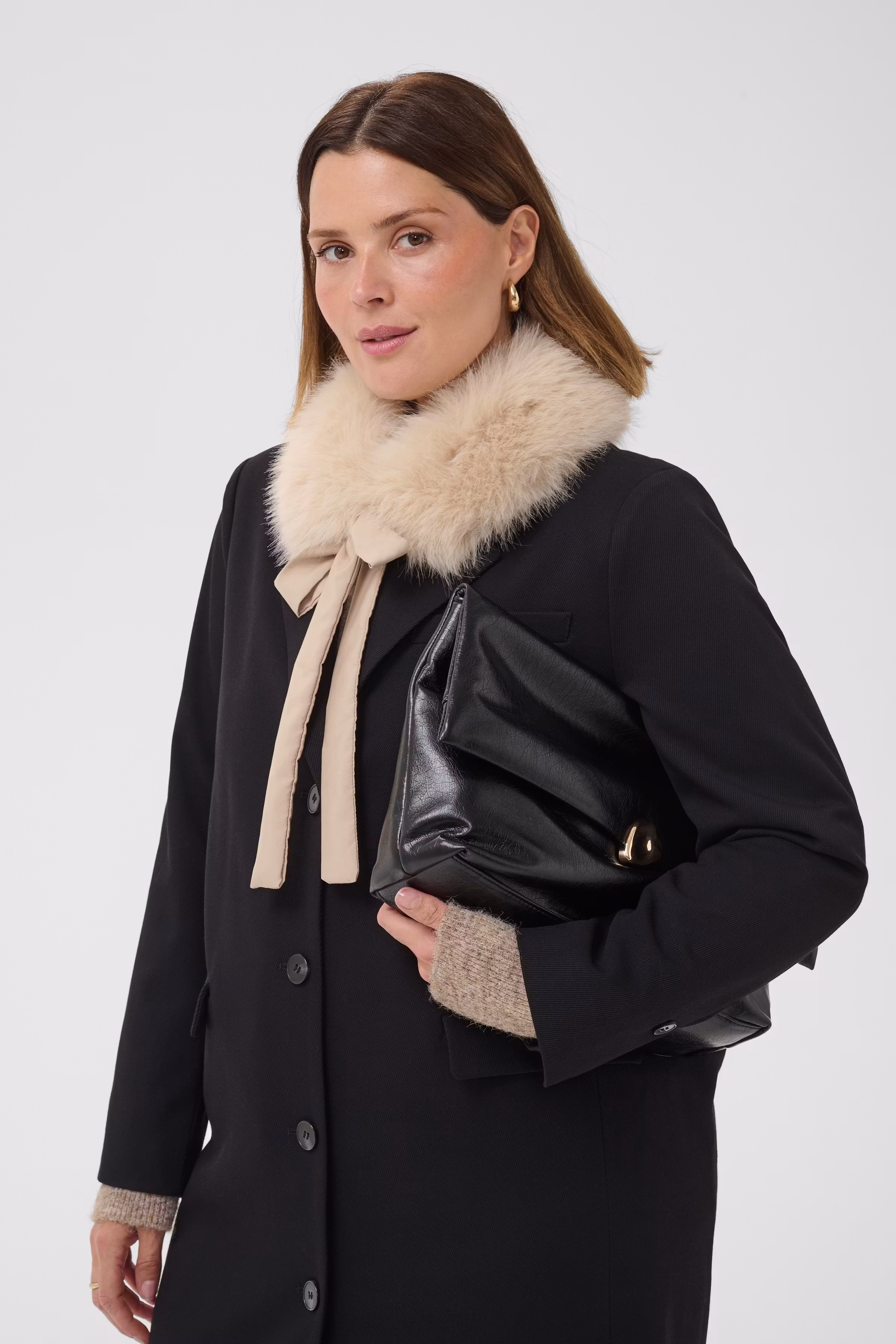KCdelora Tuch LOOKBOOK DETAIL 10584493-151305