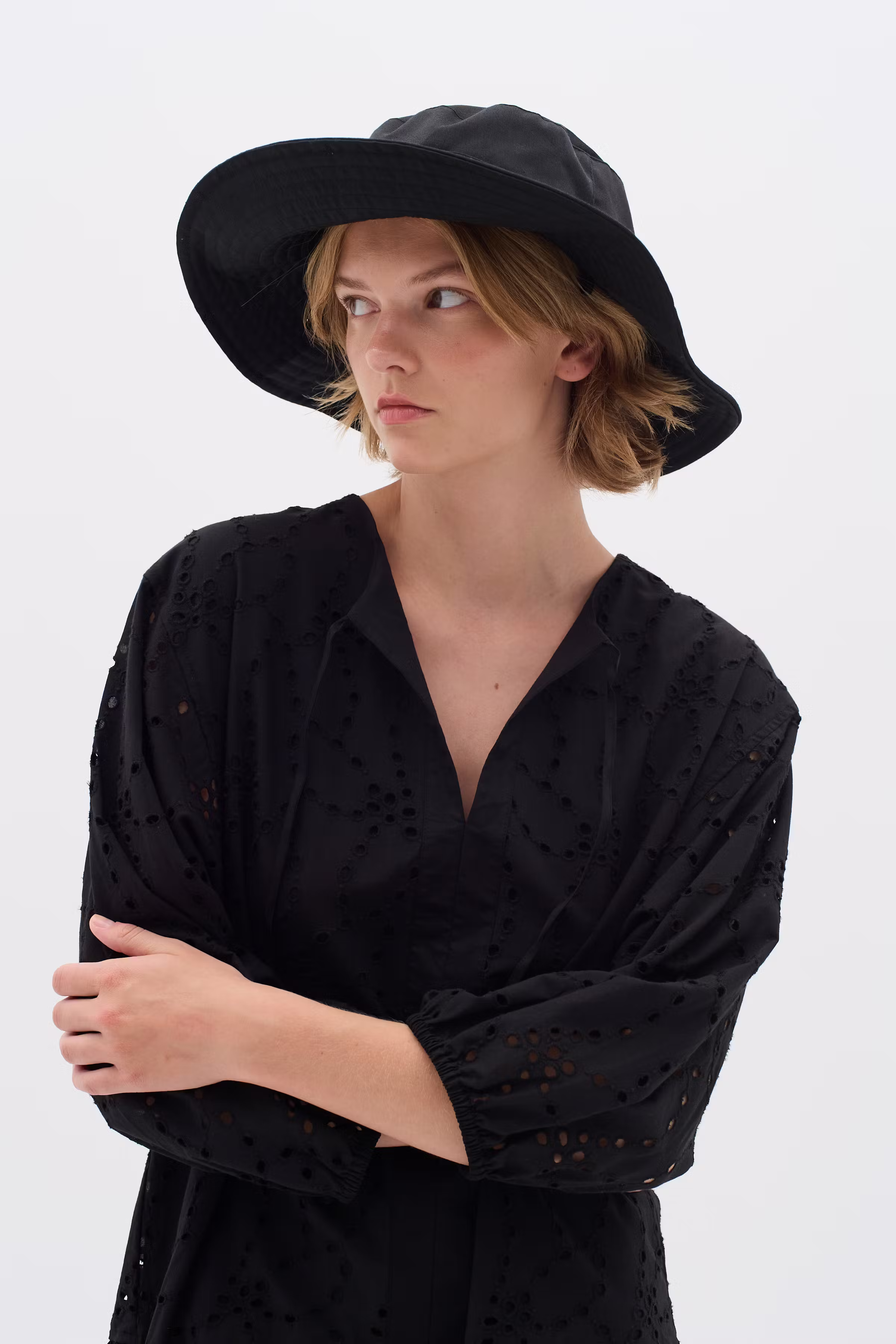 FaithIW Kjole LOOKBOOK FRONT 30110430-194008