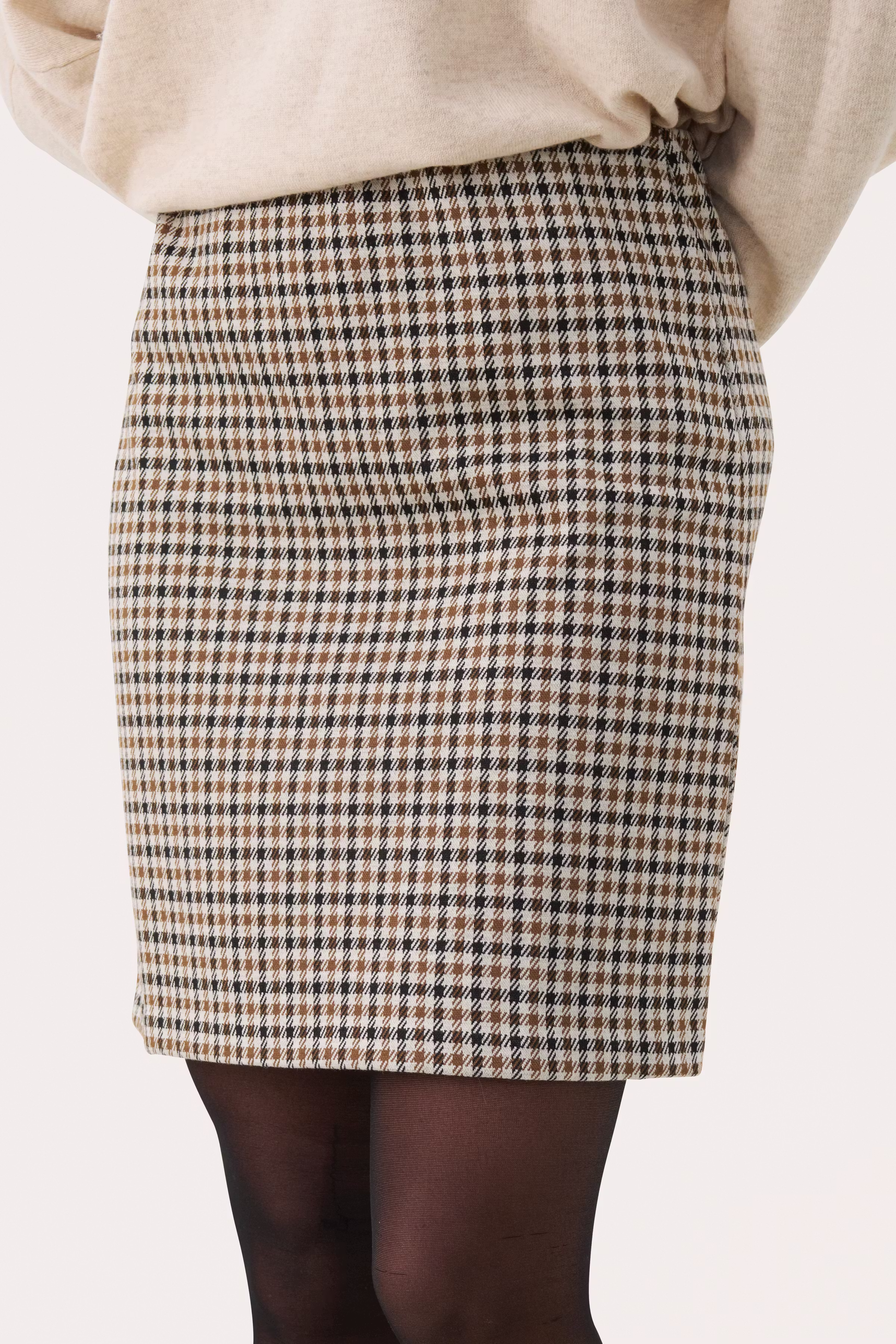 CorinnePW Skirt LOOKBOOK DETAIL 30308005-302416