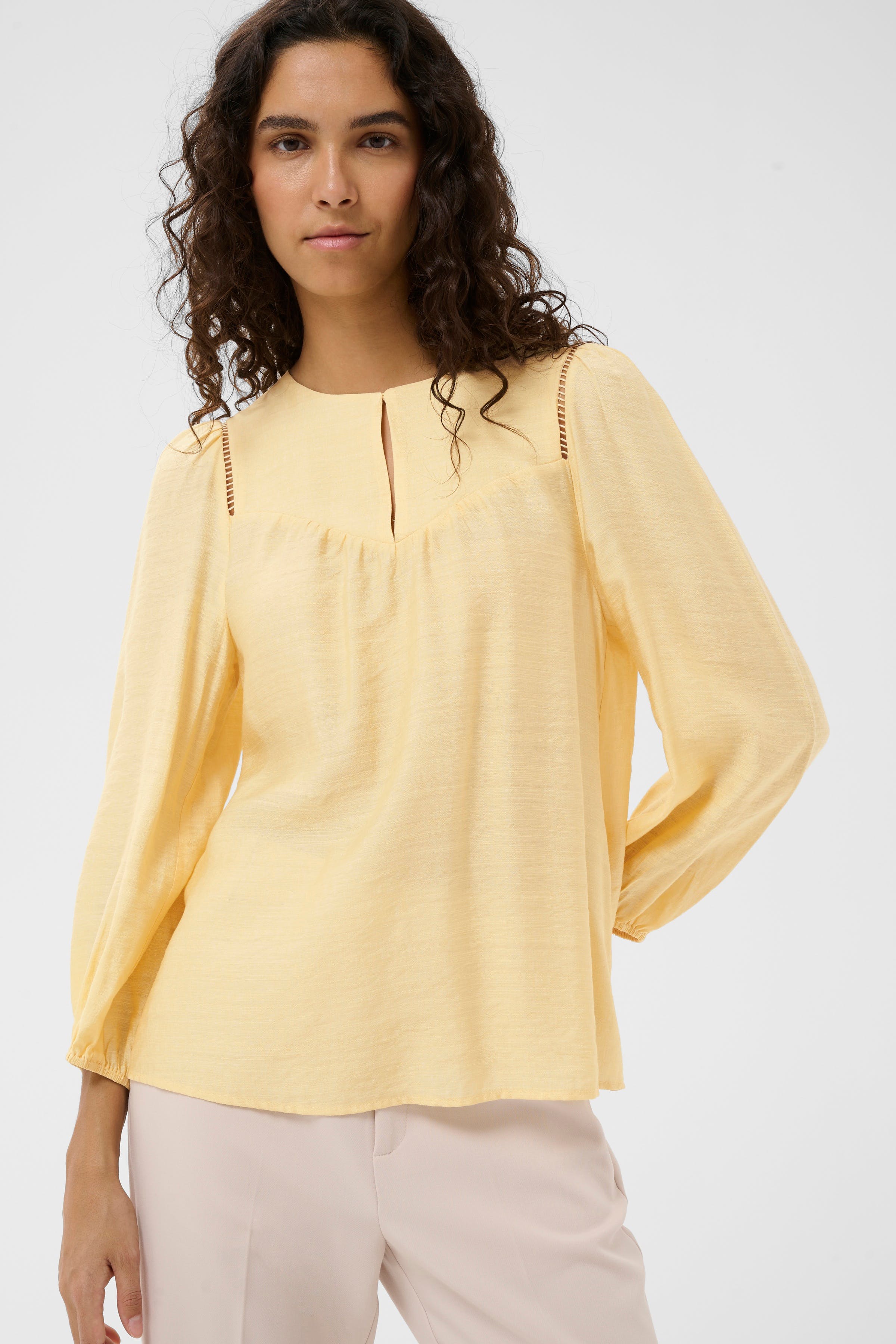 LINNISIW Blouse LOOKBOOK DETAIL 30112586-130916