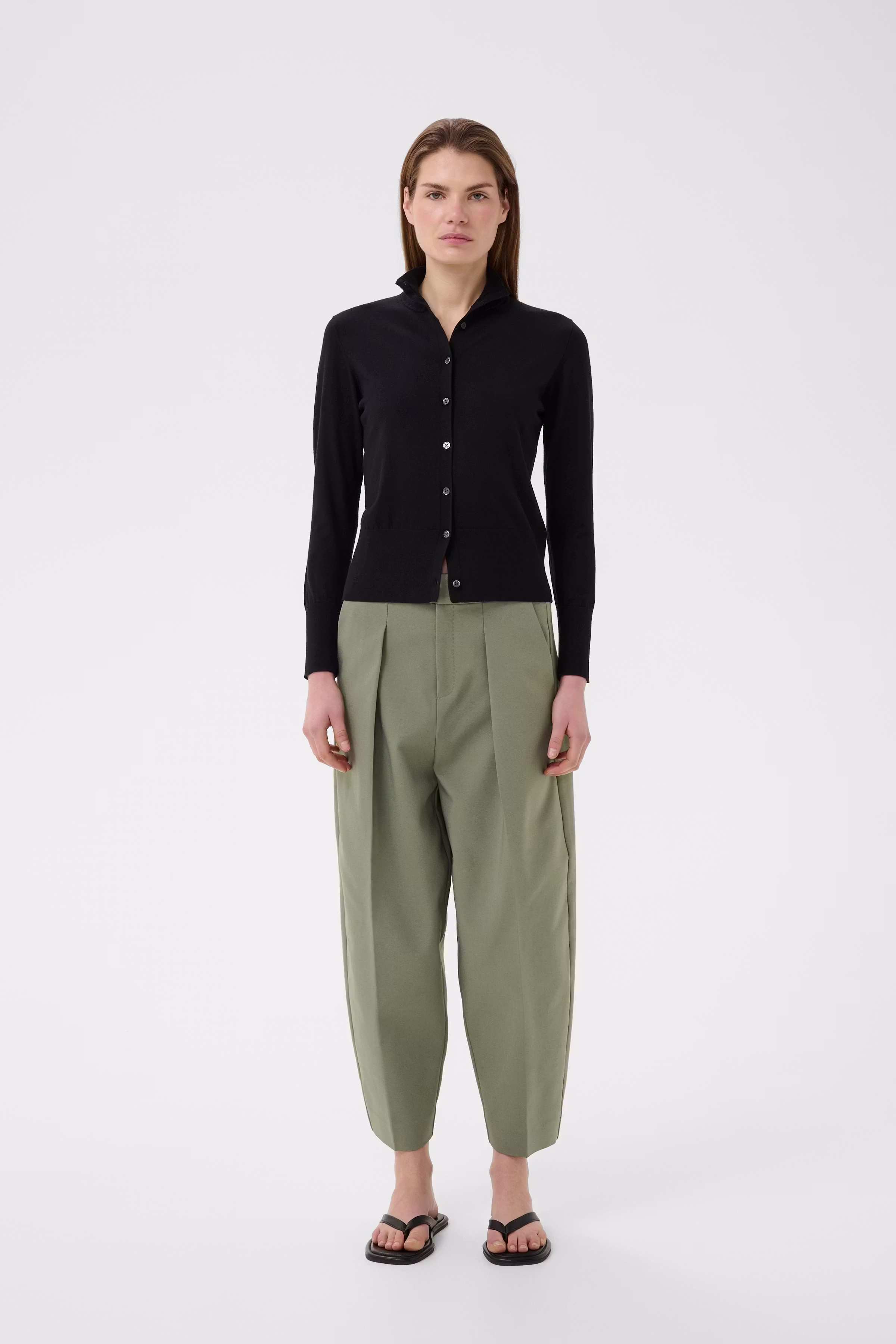 ZellaIW Barrel Trousers LOOKBOOK FRONT 30107207-180514