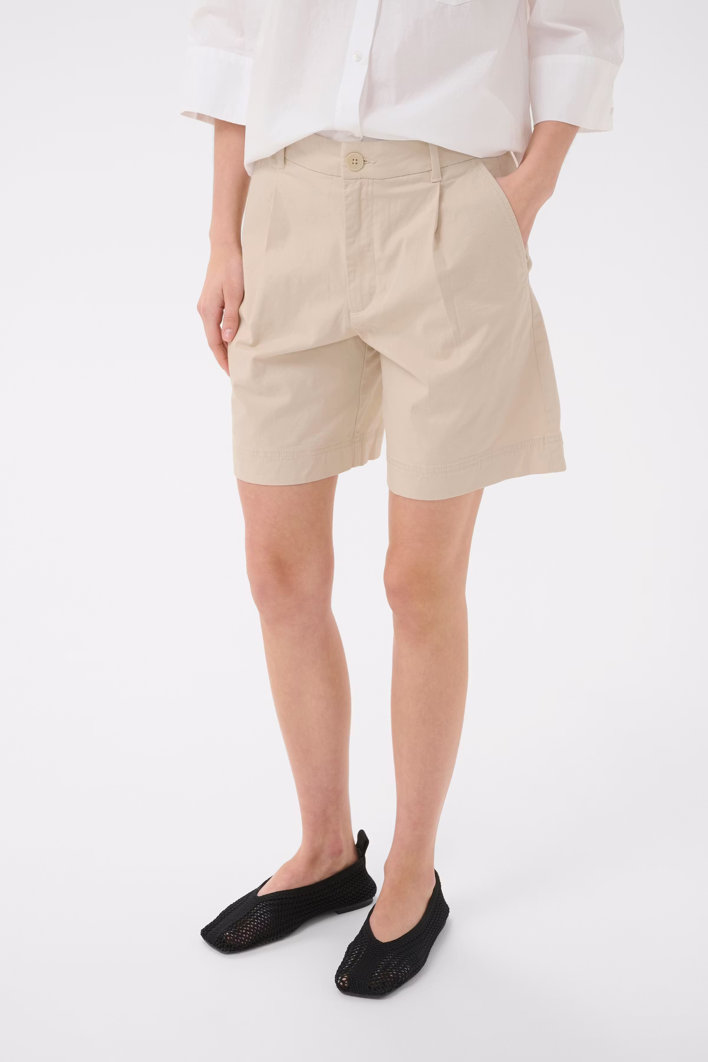BonniPW Shorts LOOKBOOK FRONT 30310523-130400