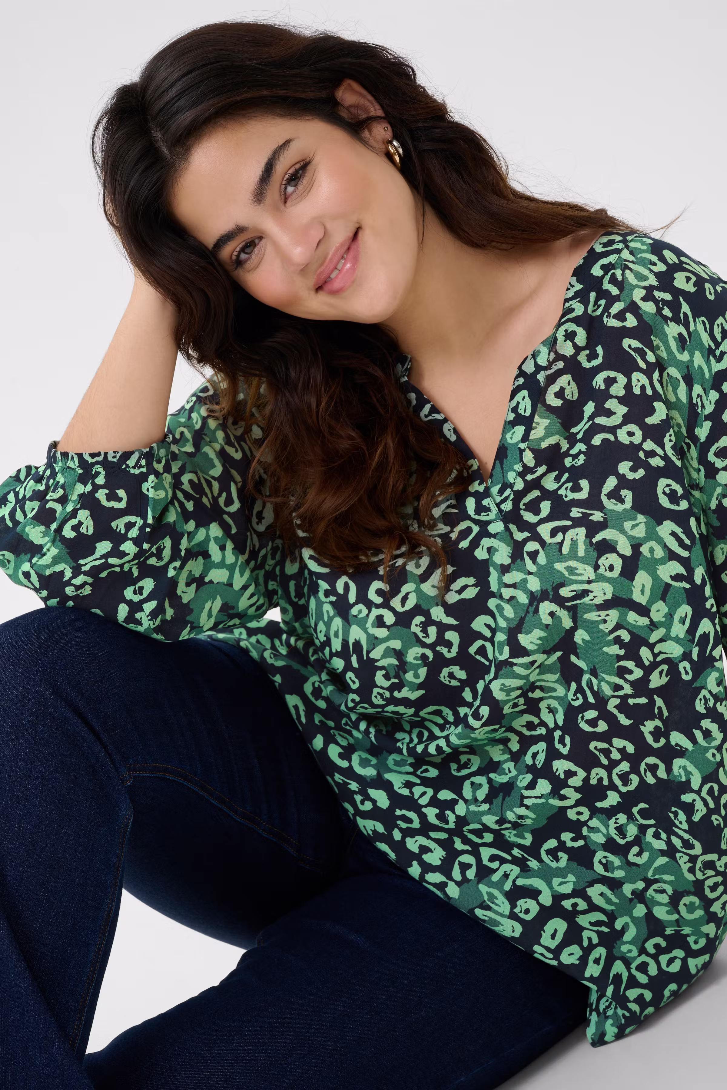 KCjanni Blouse LOOKBOOK DETAIL 10583340-107831