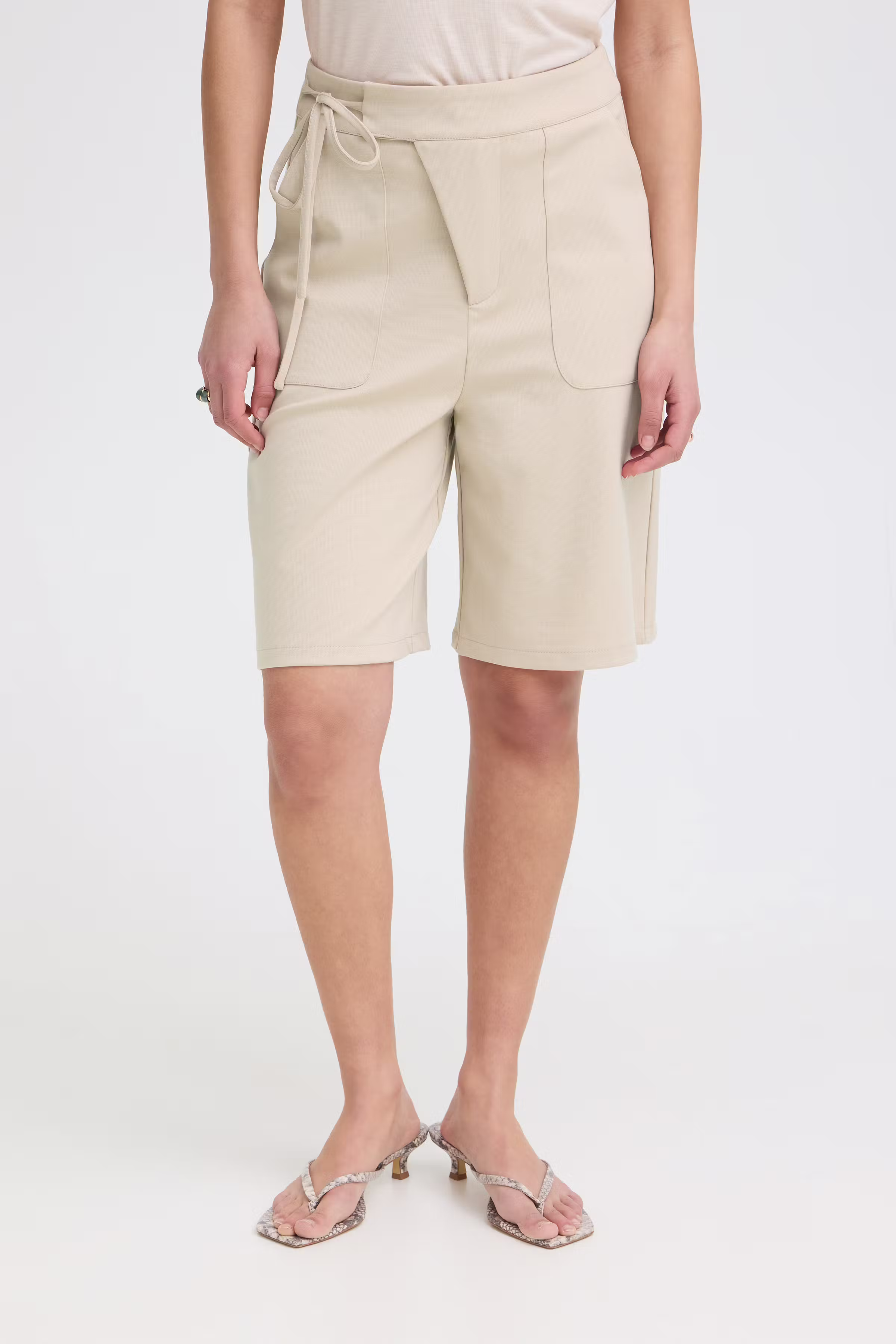 IHKATE Bermuda LOOKBOOK FRONT 20126026-151308