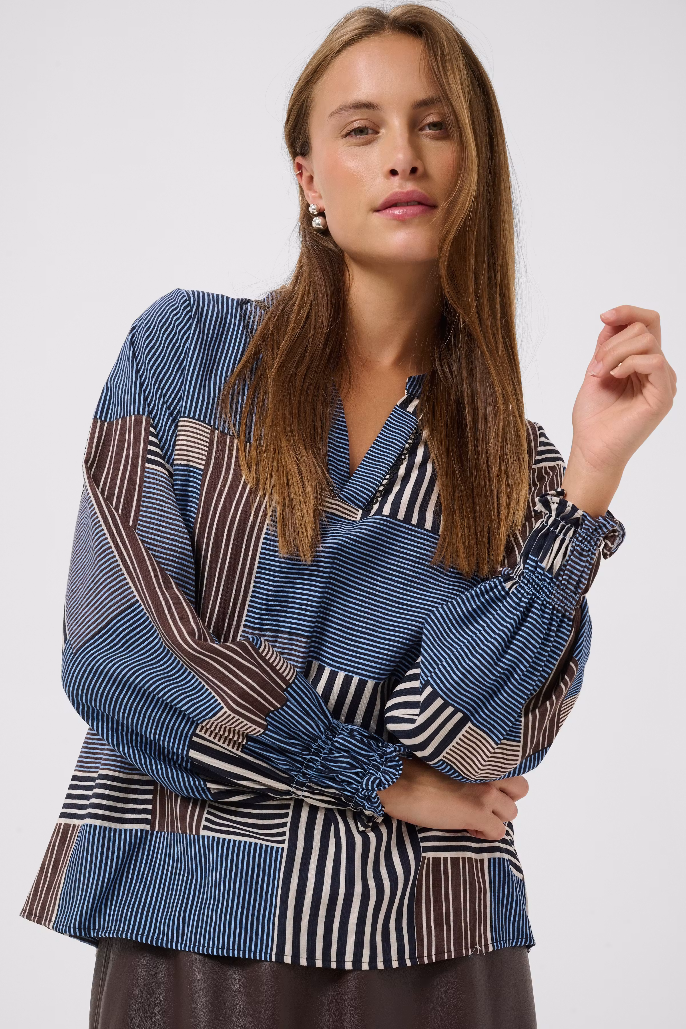CUleila Blouse LOOKBOOK DETAIL 50113621-110047
