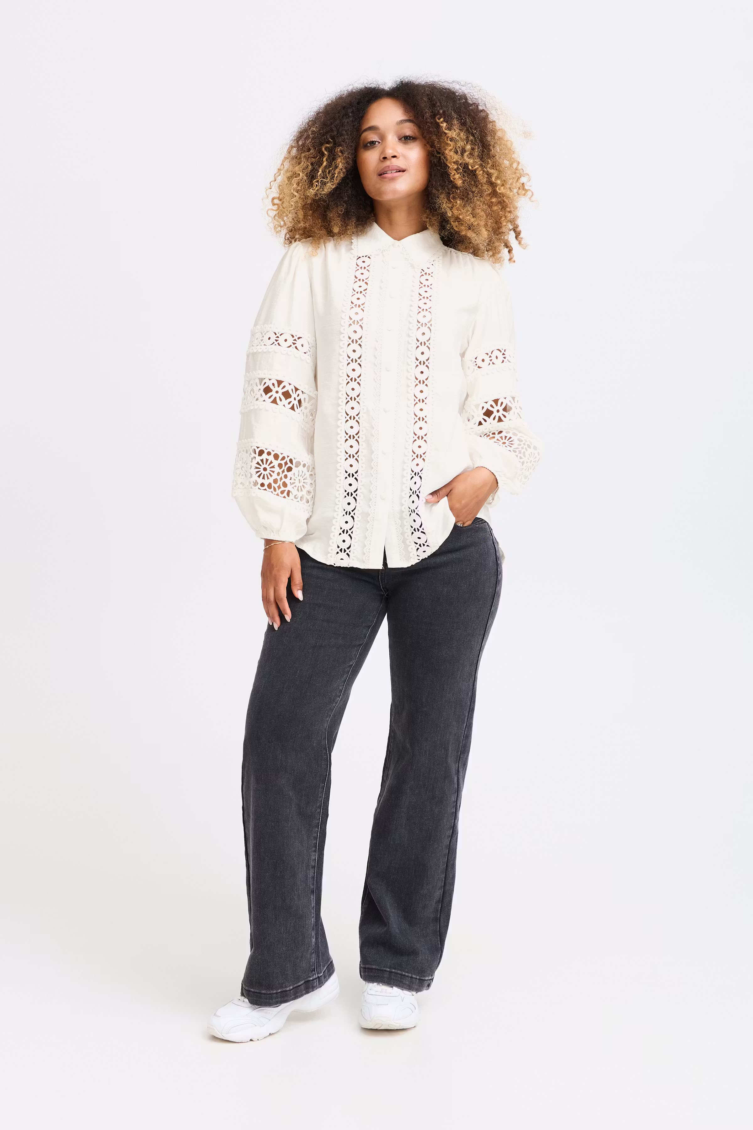 SBBISOU Blouse LOOKBOOK FRONT 22100826-110105