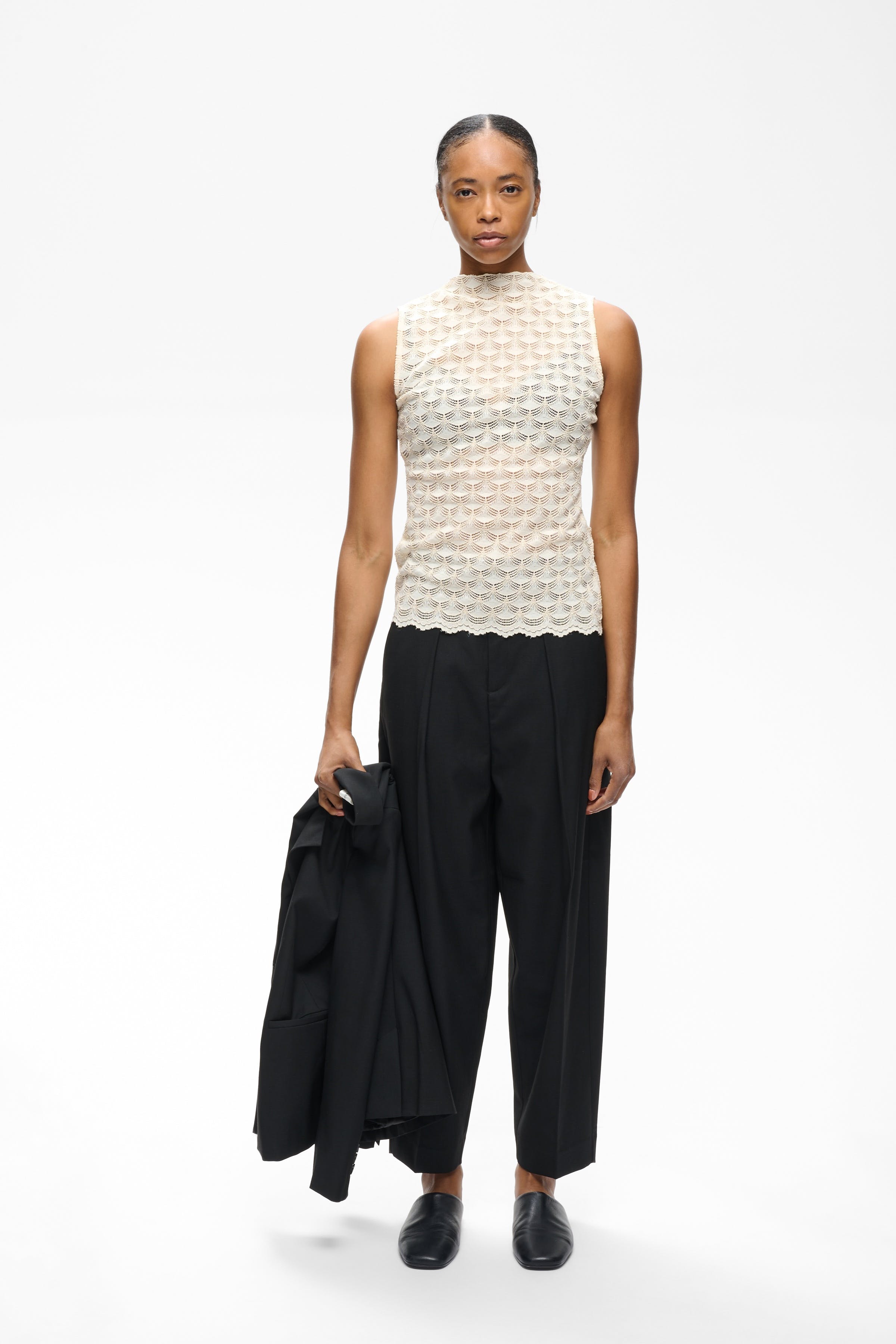 TullaIW T-shirt LOOKBOOK FRONT 30111335-110701