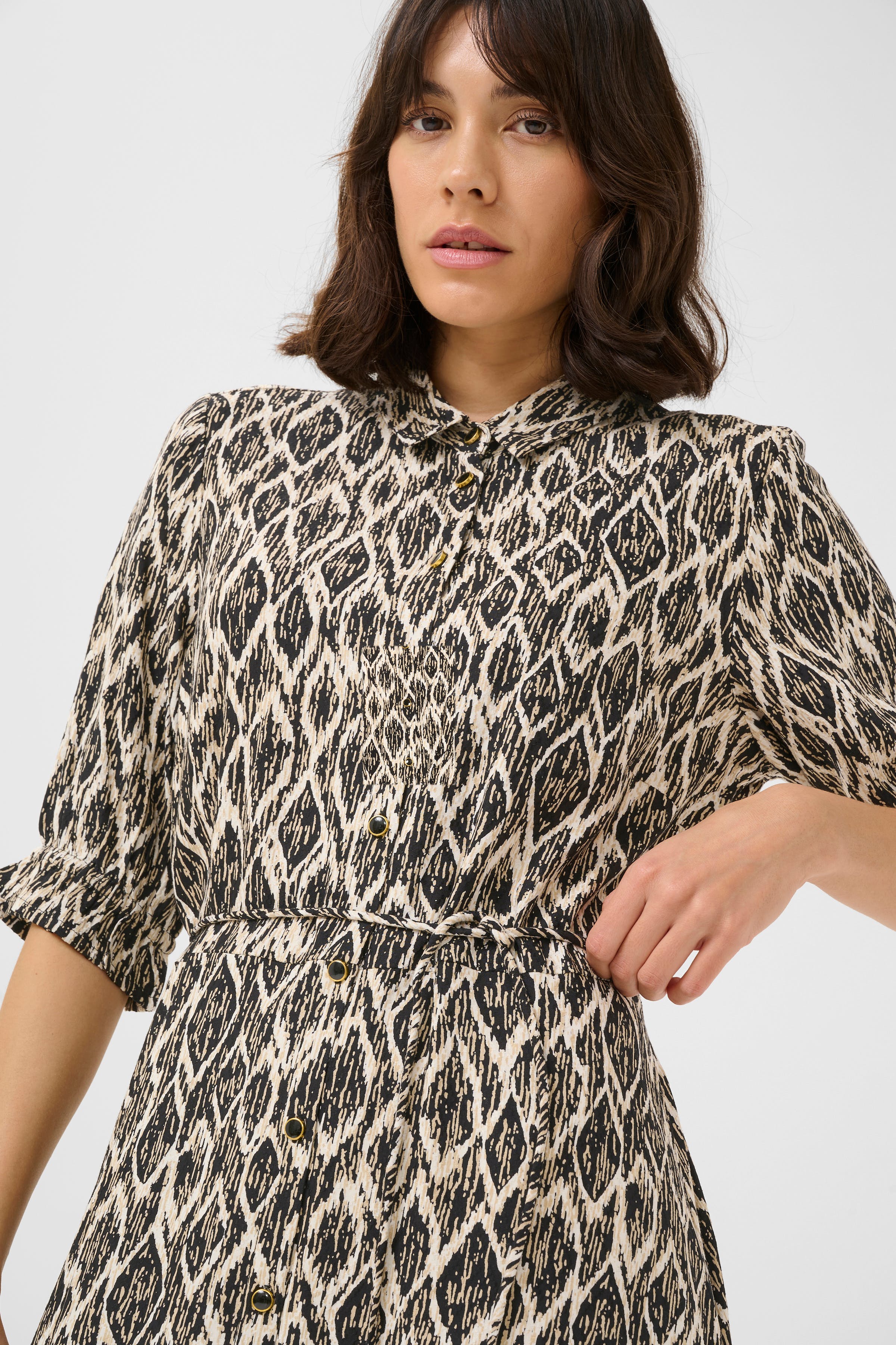 KAveronica Dress LOOKBOOK DETAIL 10510188-107811