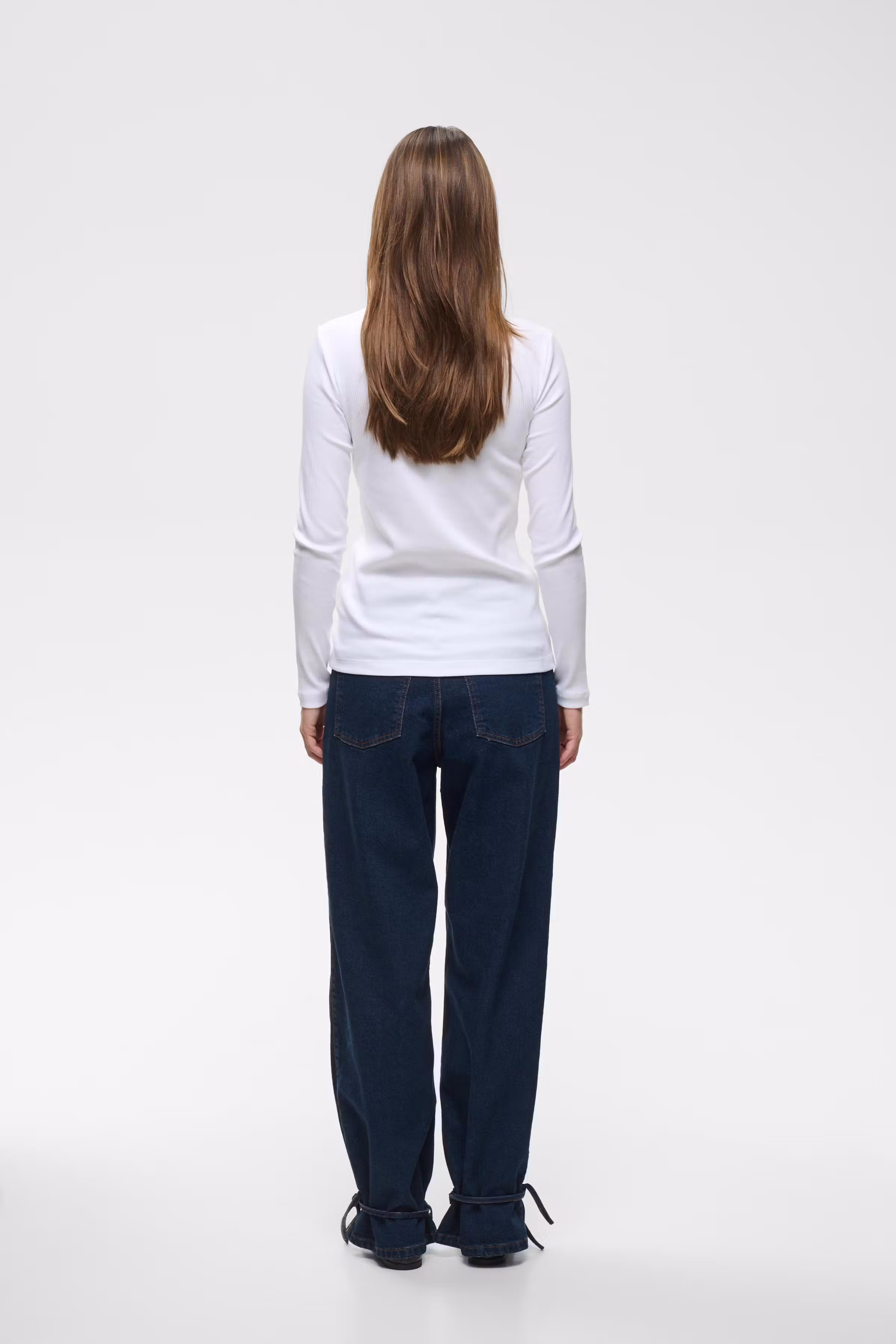 DagnaIW T-shirt LOOKBOOK BACK 30106649-300001