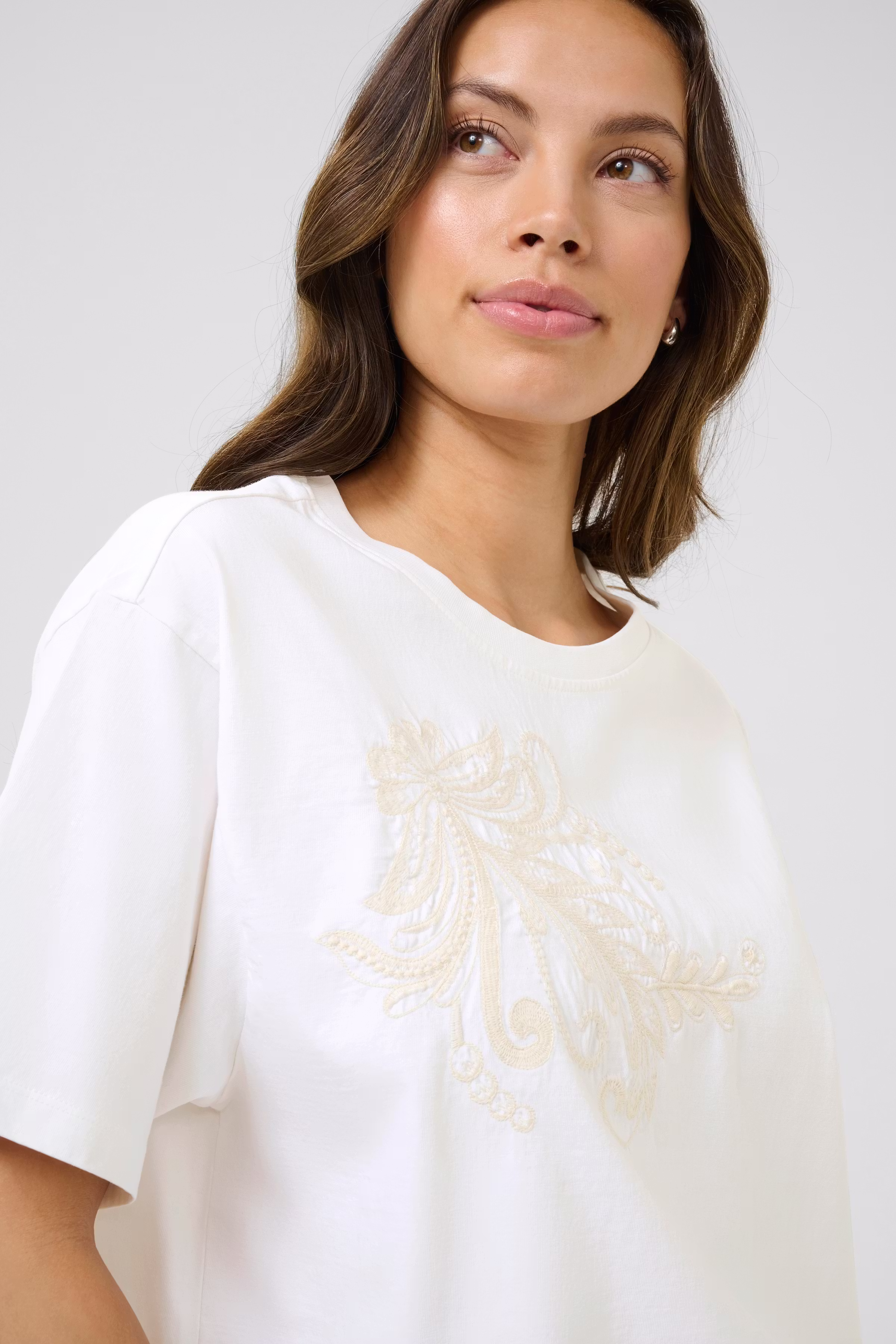 CRLeona T-shirt LOOKBOOK DETAIL 10613982-110602