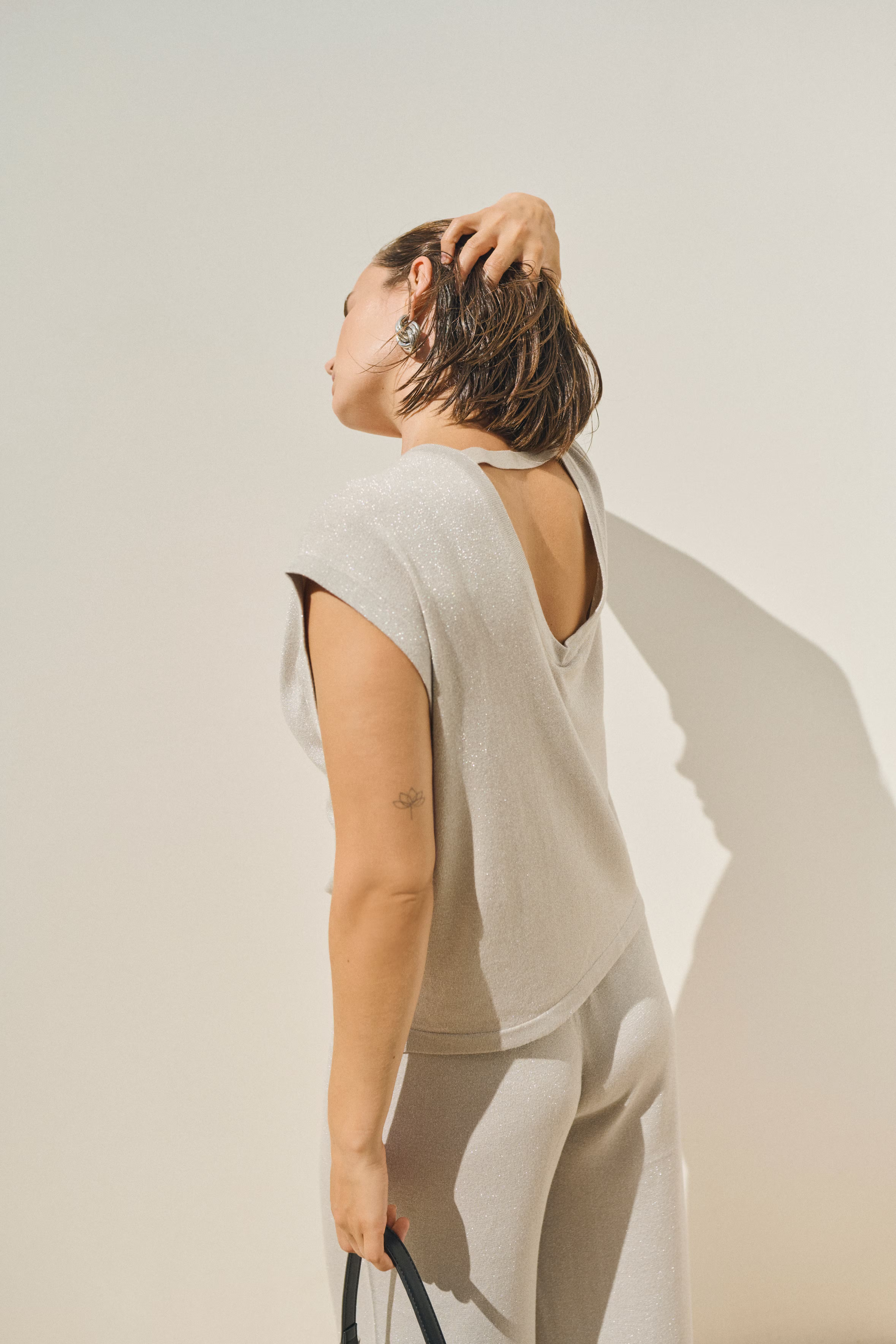 KAregina Pullover LOCATION NONE 10510052-151305