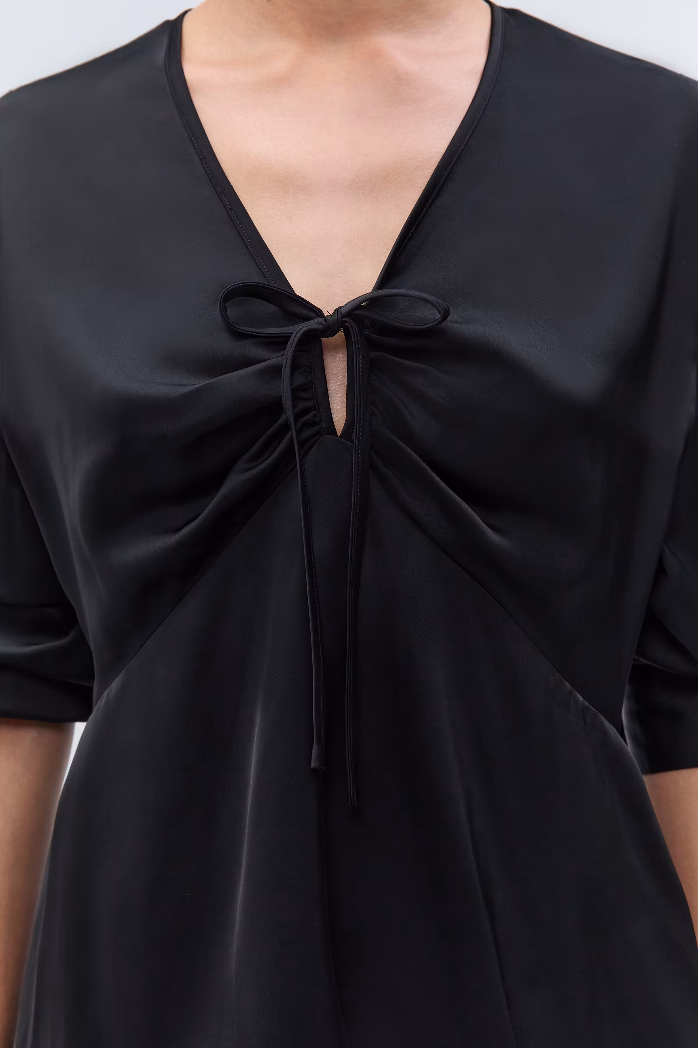 IOEvaluna Blouse LOOKBOOK DETAIL 30600008-BK999