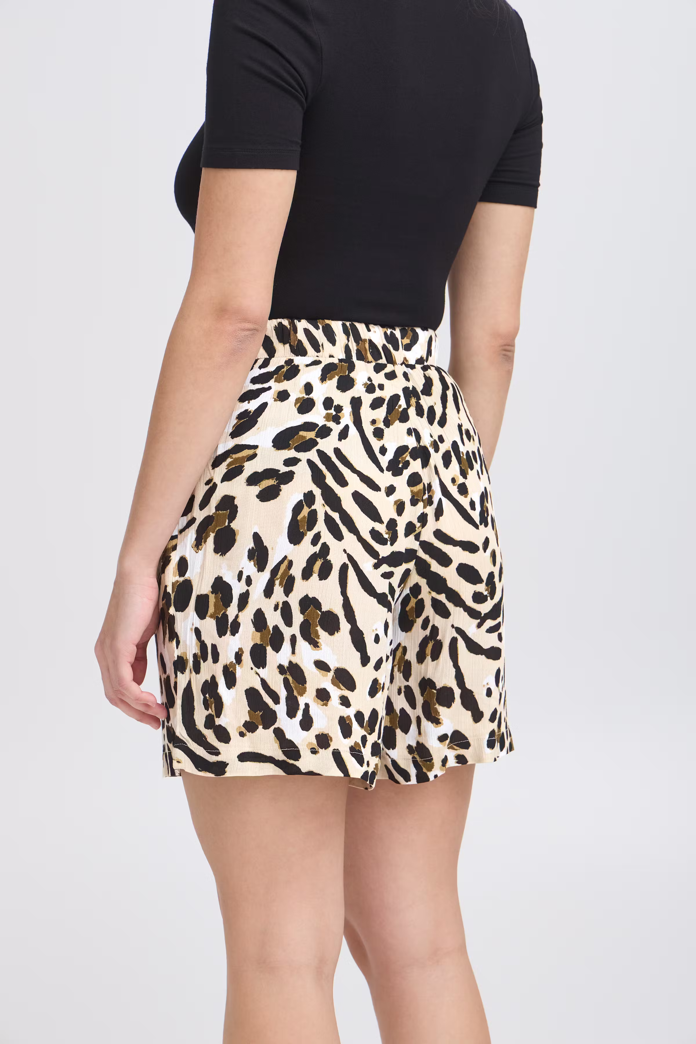 IHMARRAKECH Shorts casual LOOKBOOK DETAIL 20122970-204480