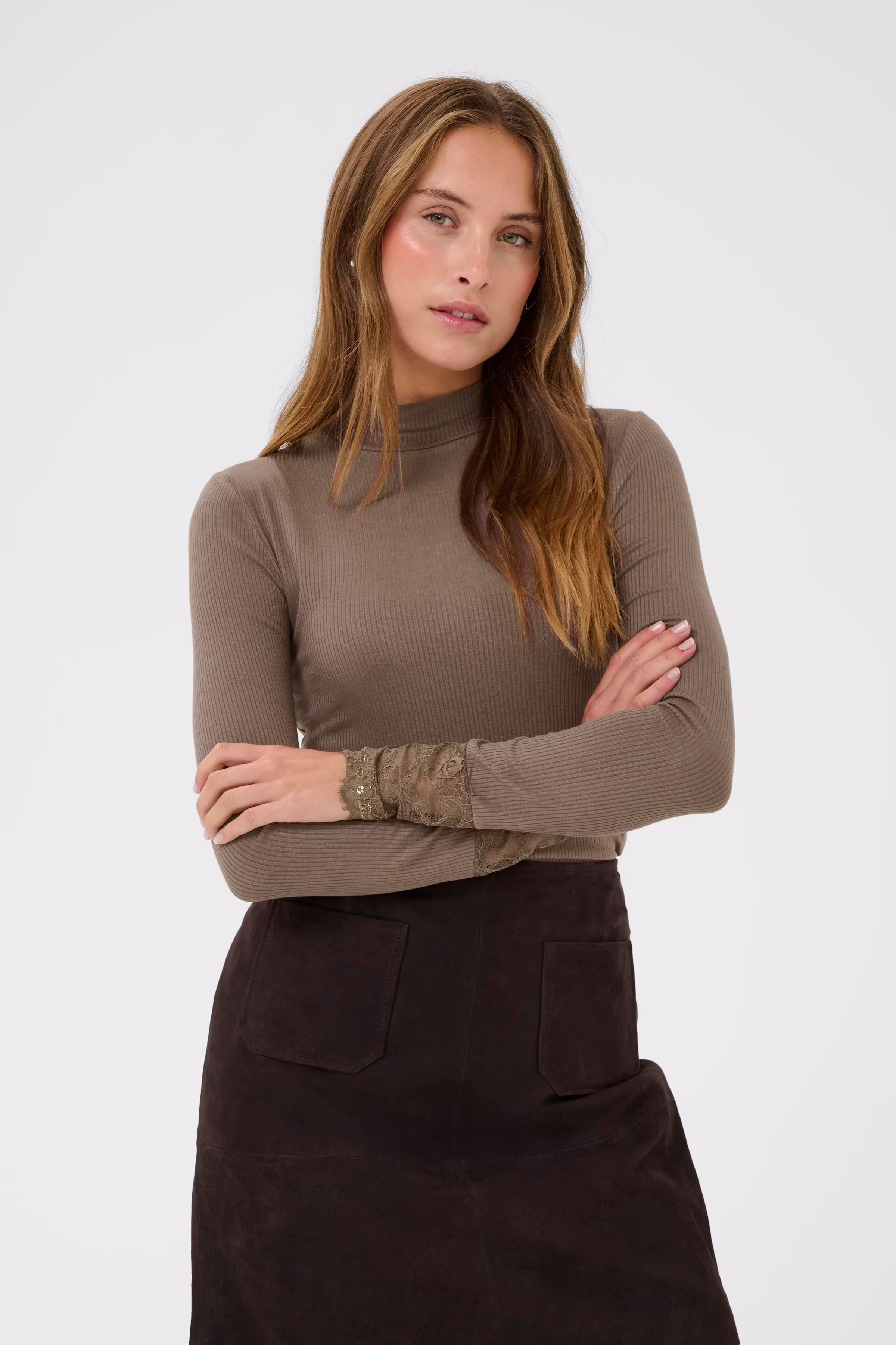 KAomi T-shirt LOOKBOOK FRONT 10511001-190808