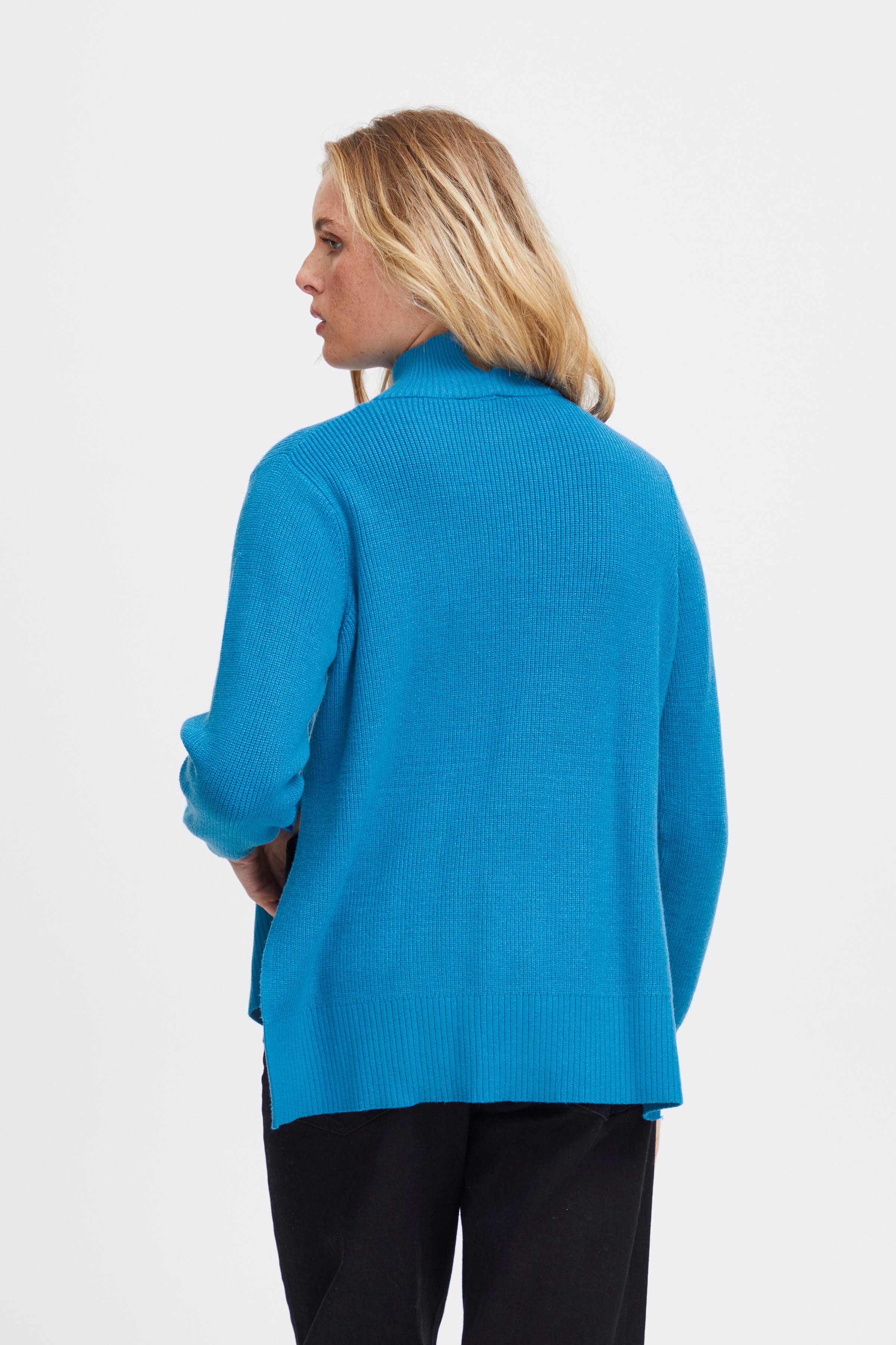 IHBOSTON Pullover LOOKBOOK BACK 20120830-184250