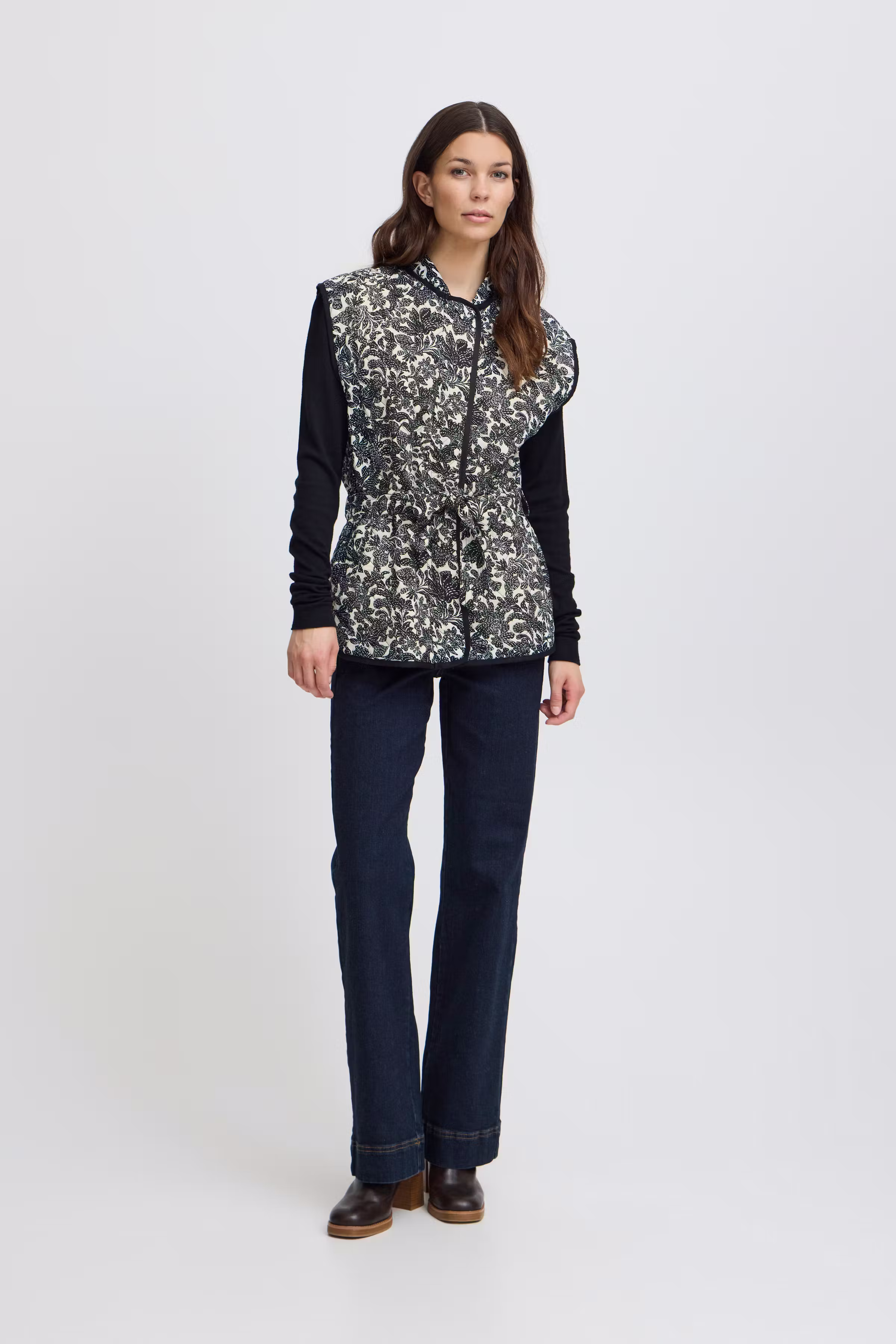 IRFLEUR Vest bovenkleding LOOKBOOK FRONT 20121625-203456