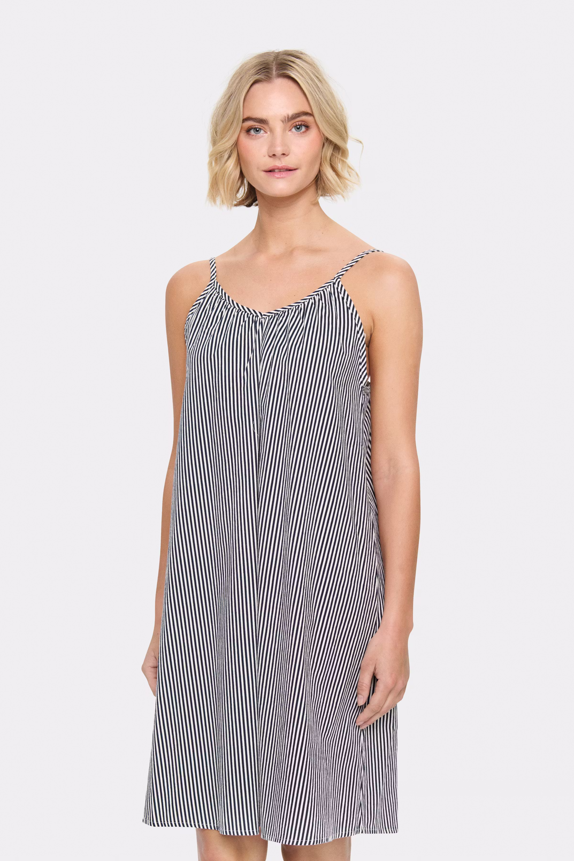 ZalindaSZ Dress LOOKBOOK FRONT 30514143-303492