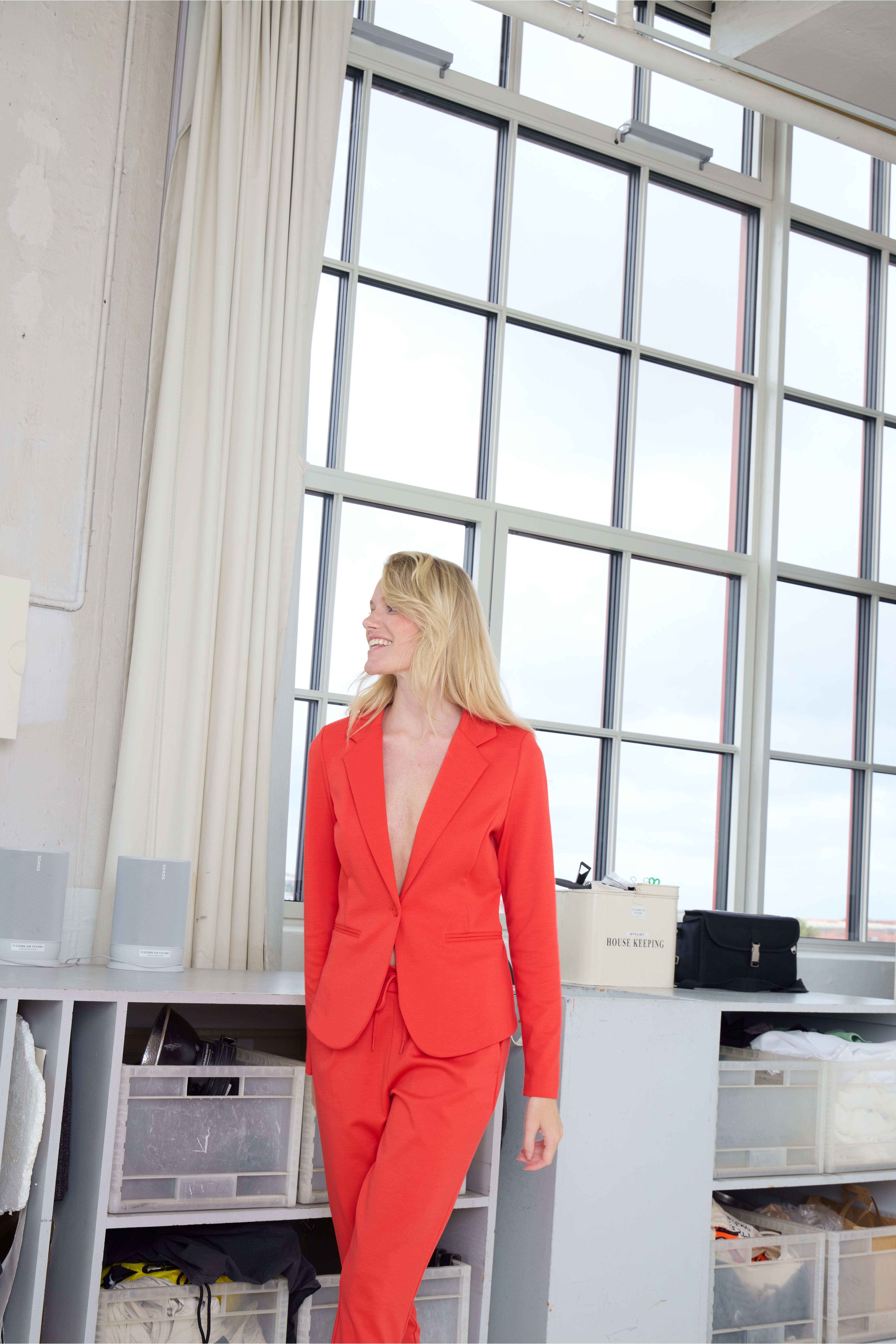 IHKATE Blazer LOCATION NONE 20101801-171664