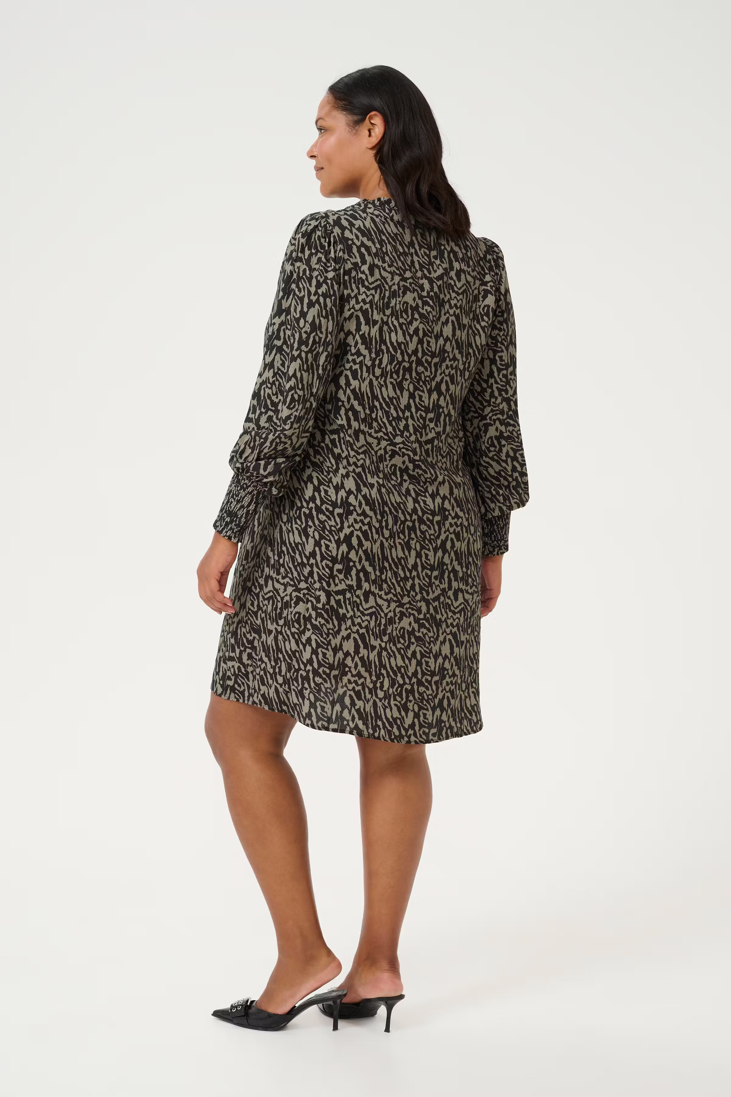 KCmahlena Jurk LOOKBOOK BACK 10582912-106937