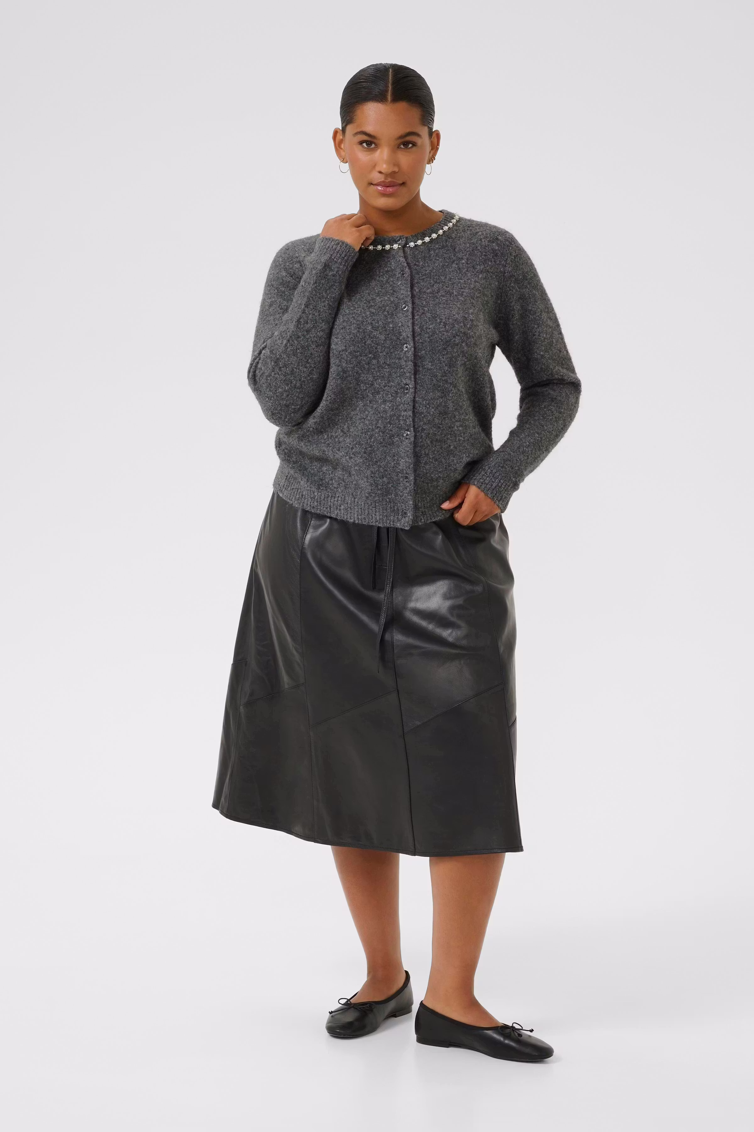 KCroxia Cardigan LOOKBOOK FRONT 10583643-100123