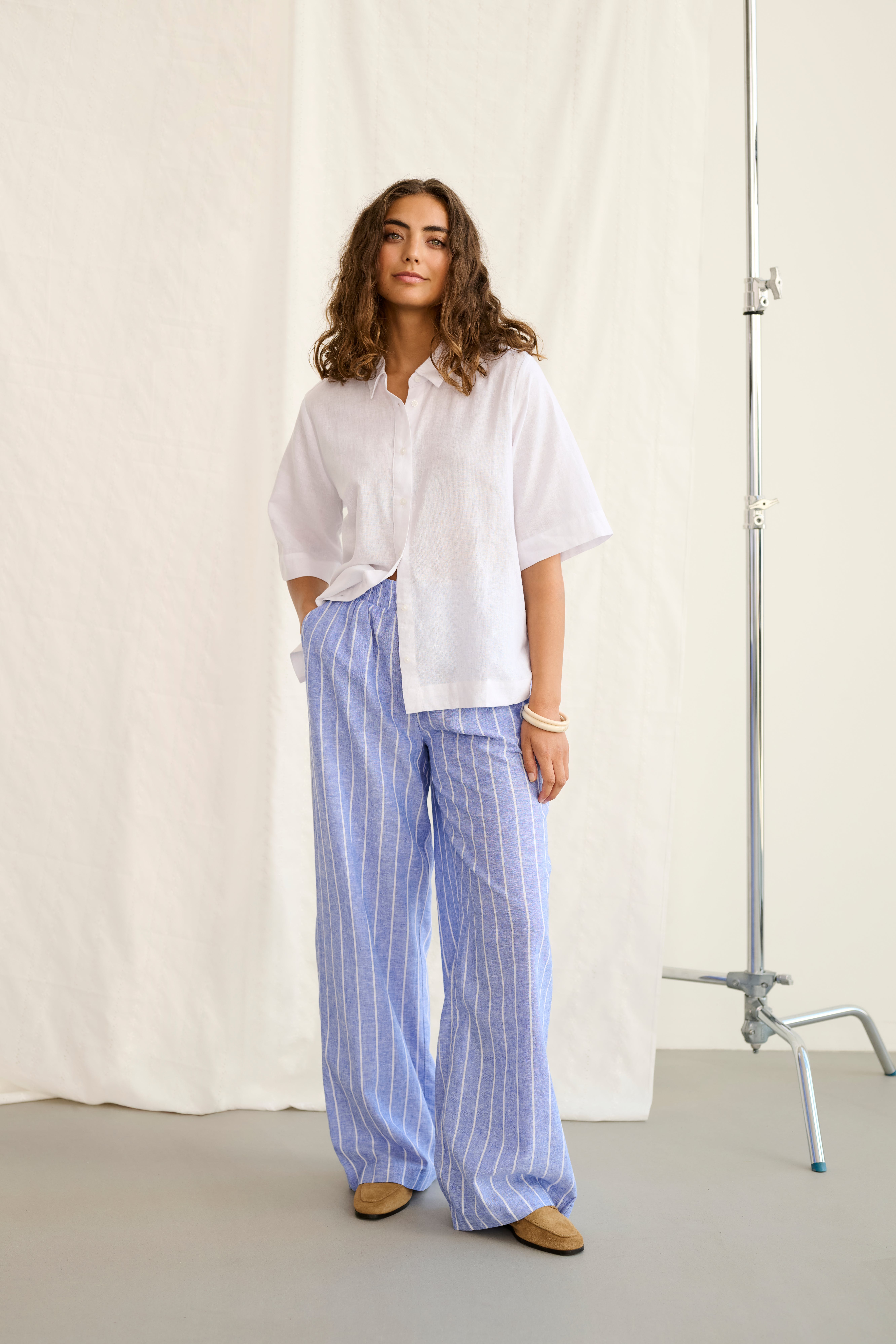 CUarletty Broek LOCATION NONE 50112788-109029