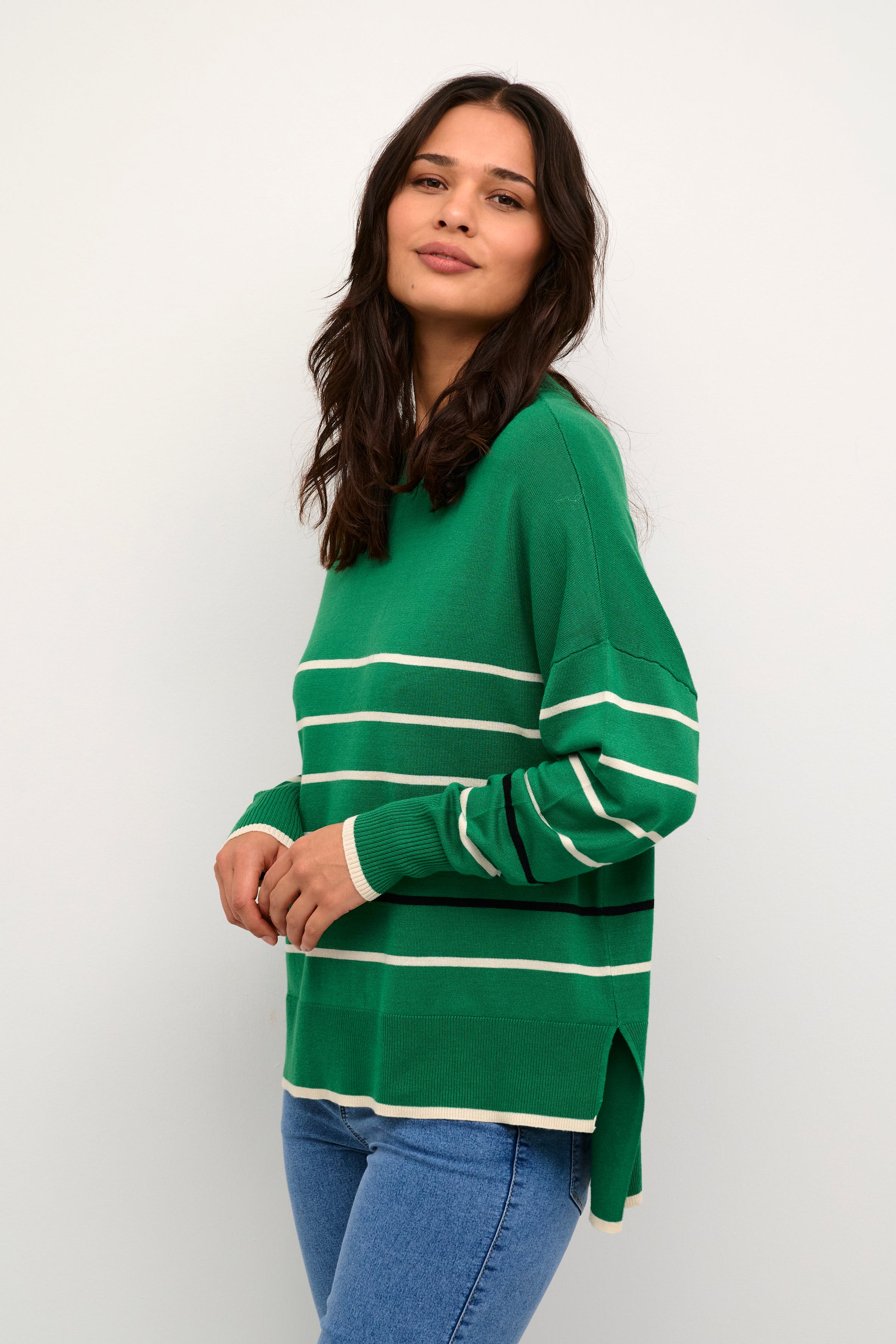 BPalona Pullover LOOKBOOK FRONT 10590386-105617B