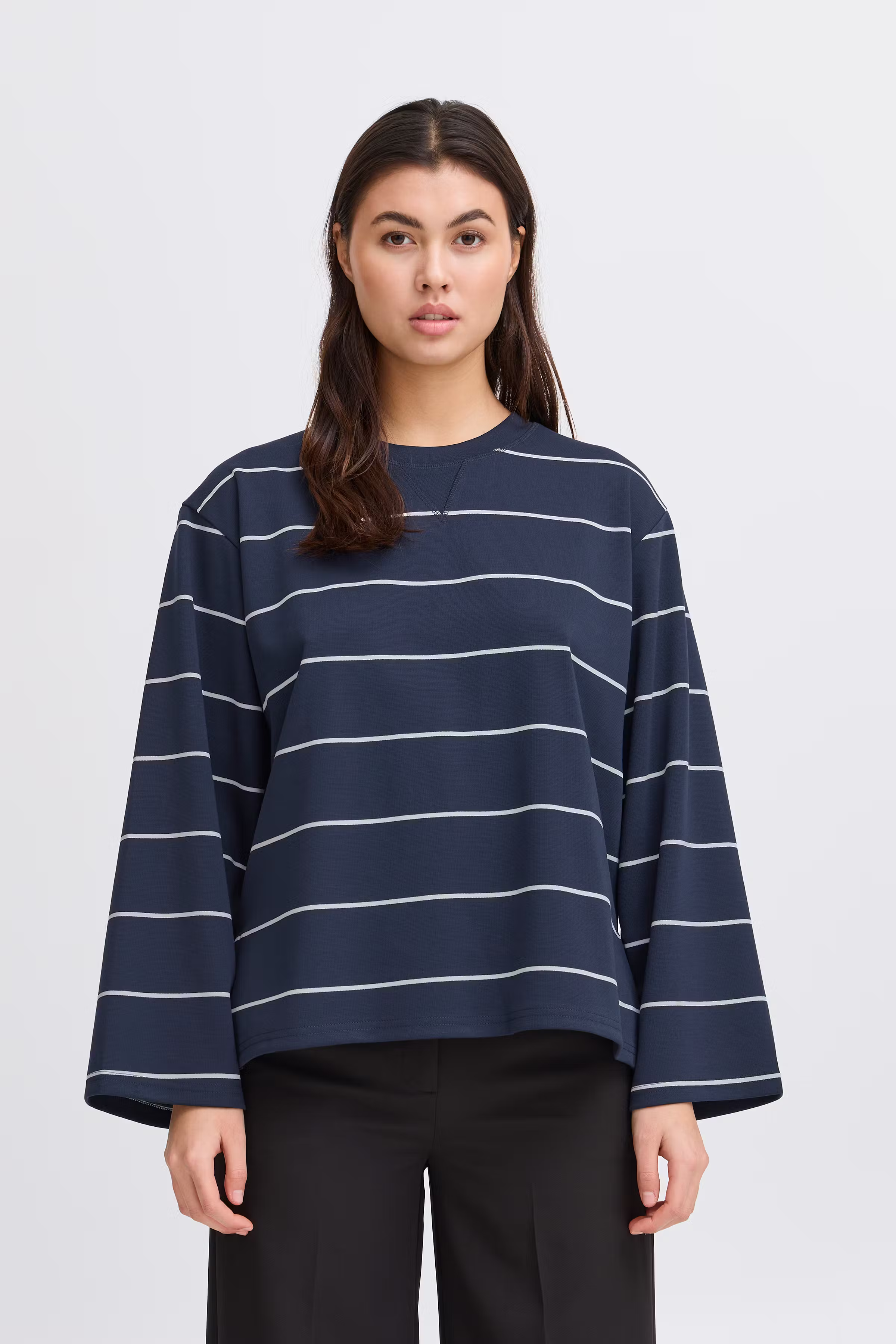 IHKALA LS T-shirt met lange mouwen LOOKBOOK FRONT 20122673-204497
