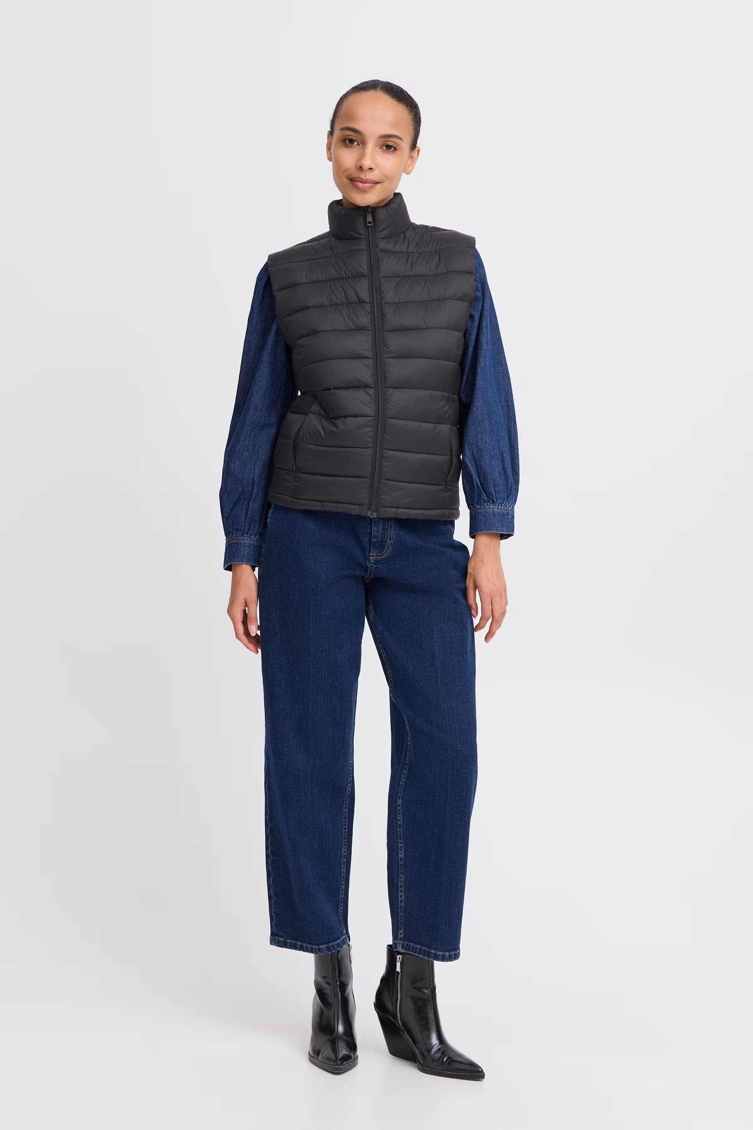 BYBERTA Vest yttertøj LOOKBOOK DETAIL 20816939-200451