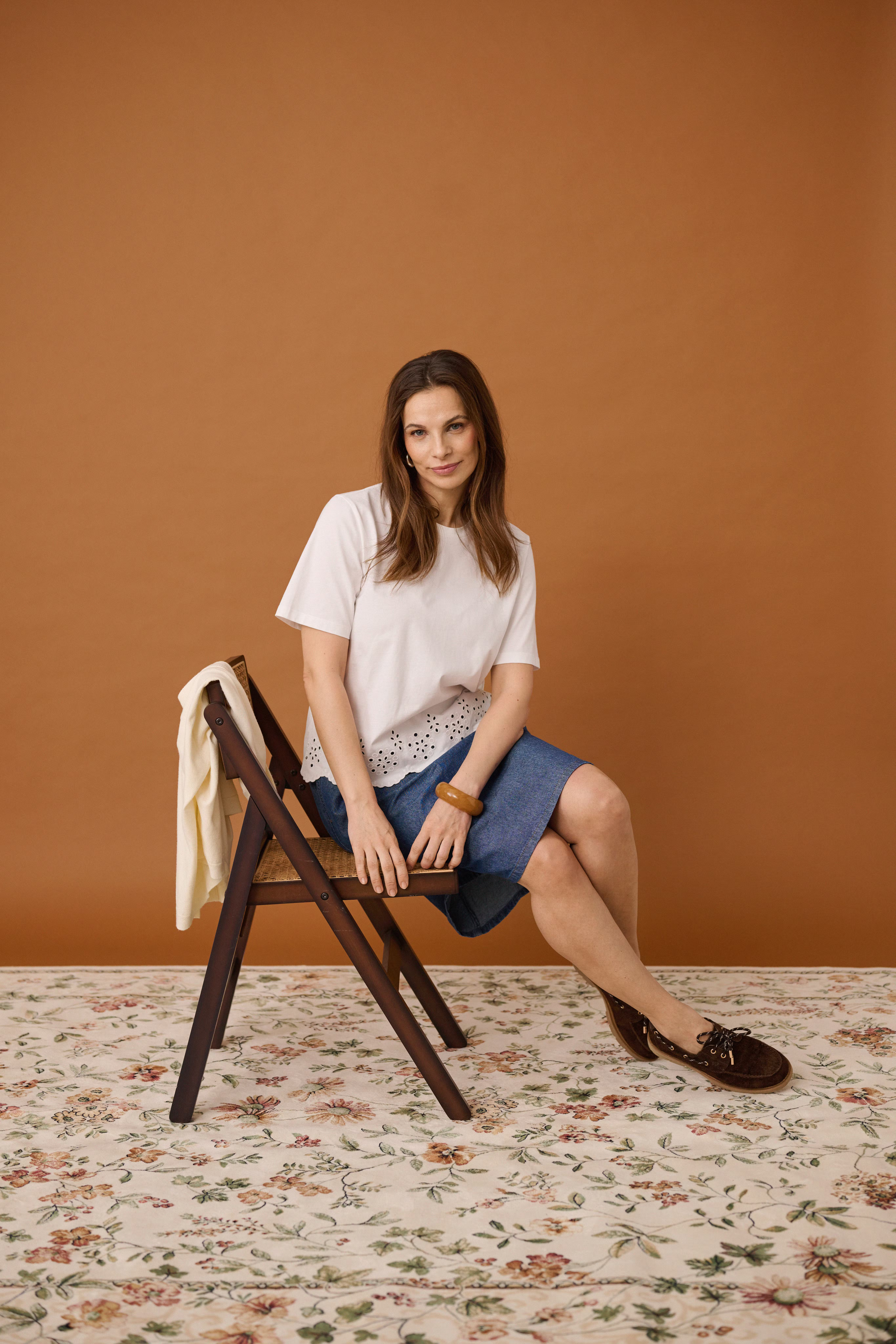 BPrebecca Cardigan LOCATION NONE 40200119-110105