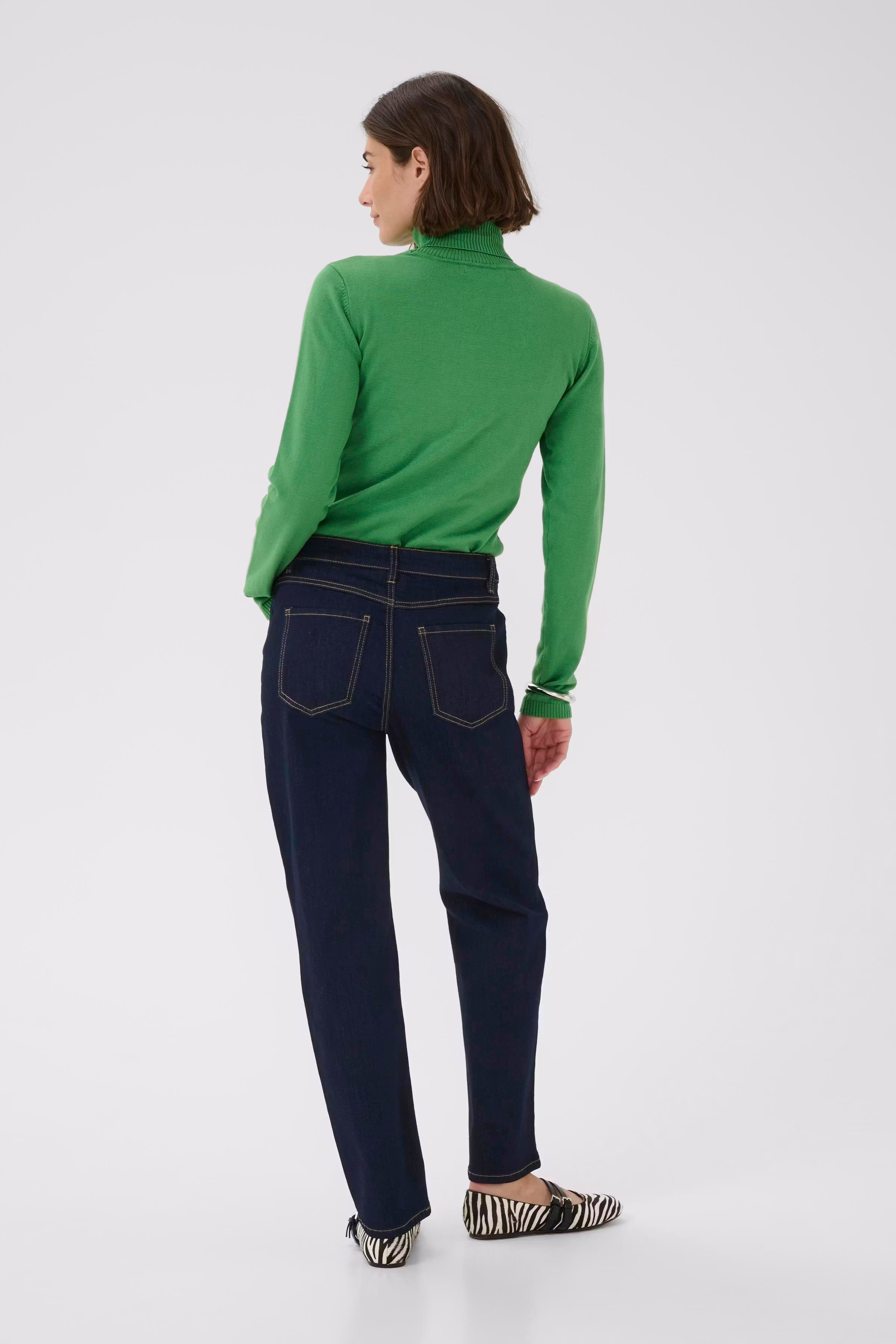 CUmoya Jeans LOOKBOOK BACK 50112625-500119