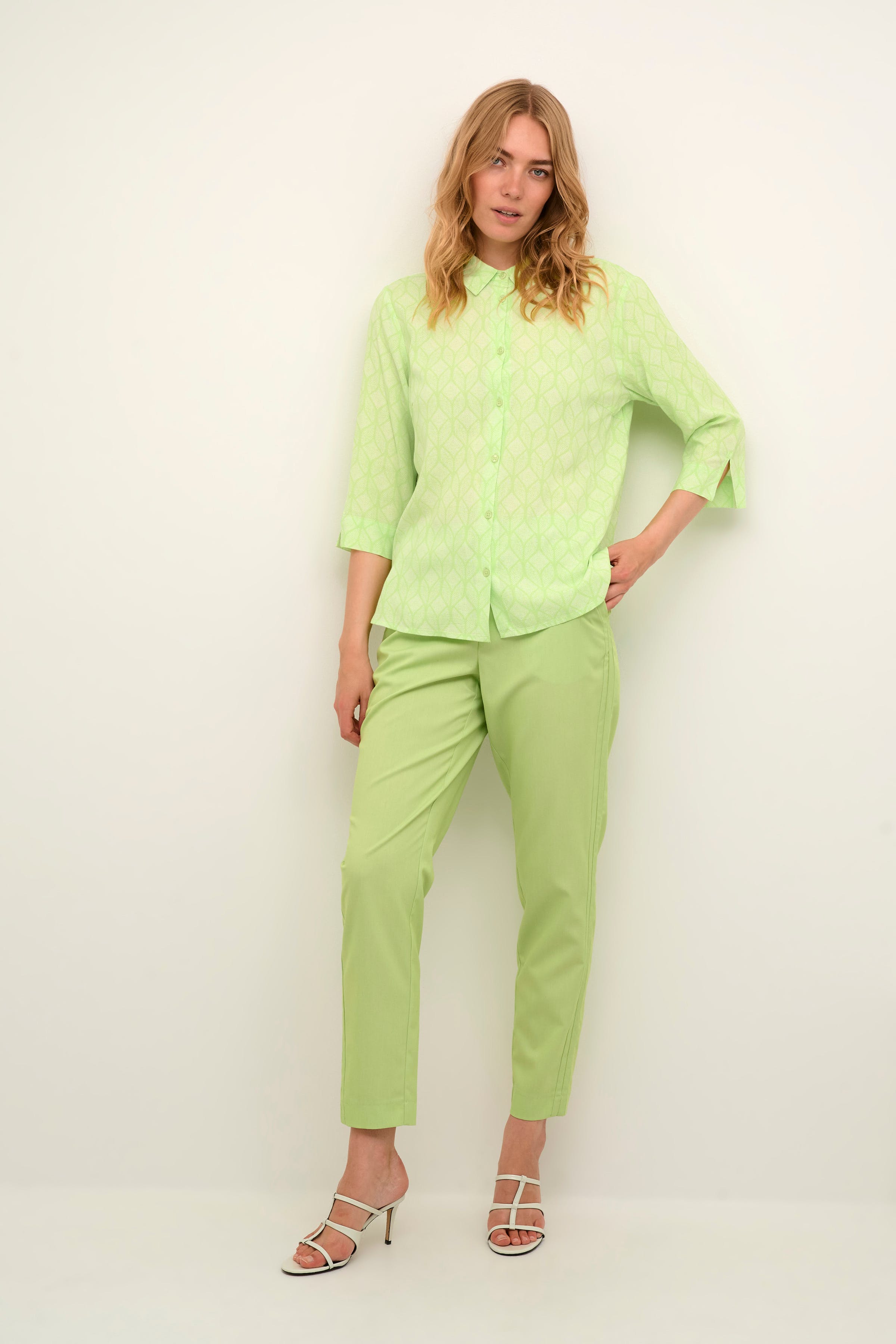 CRTiah Chemise LOOKBOOK FRONT 10612395-105491