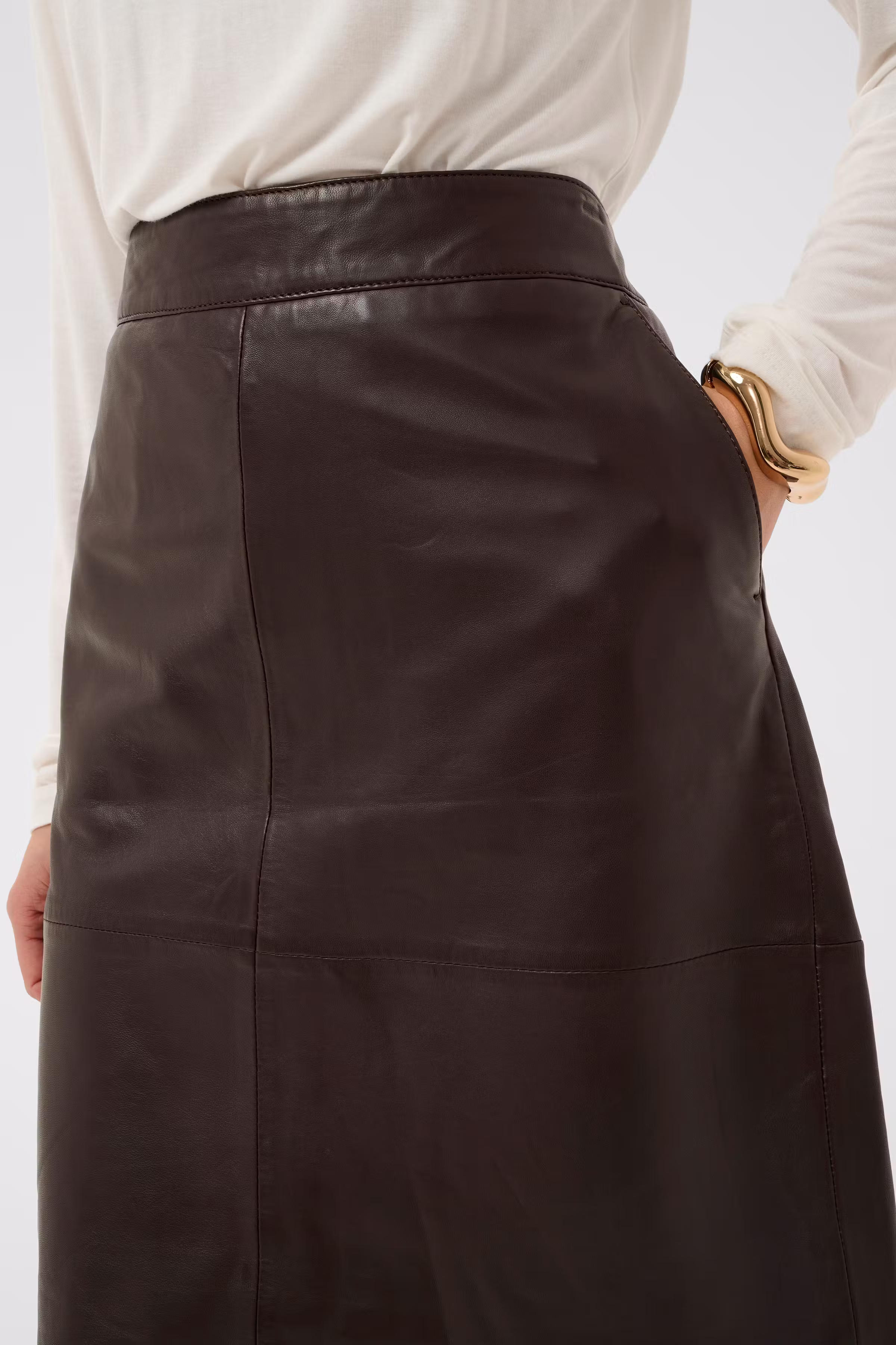 CUberta Leather skirt LOOKBOOK DETAIL 50106966-190915