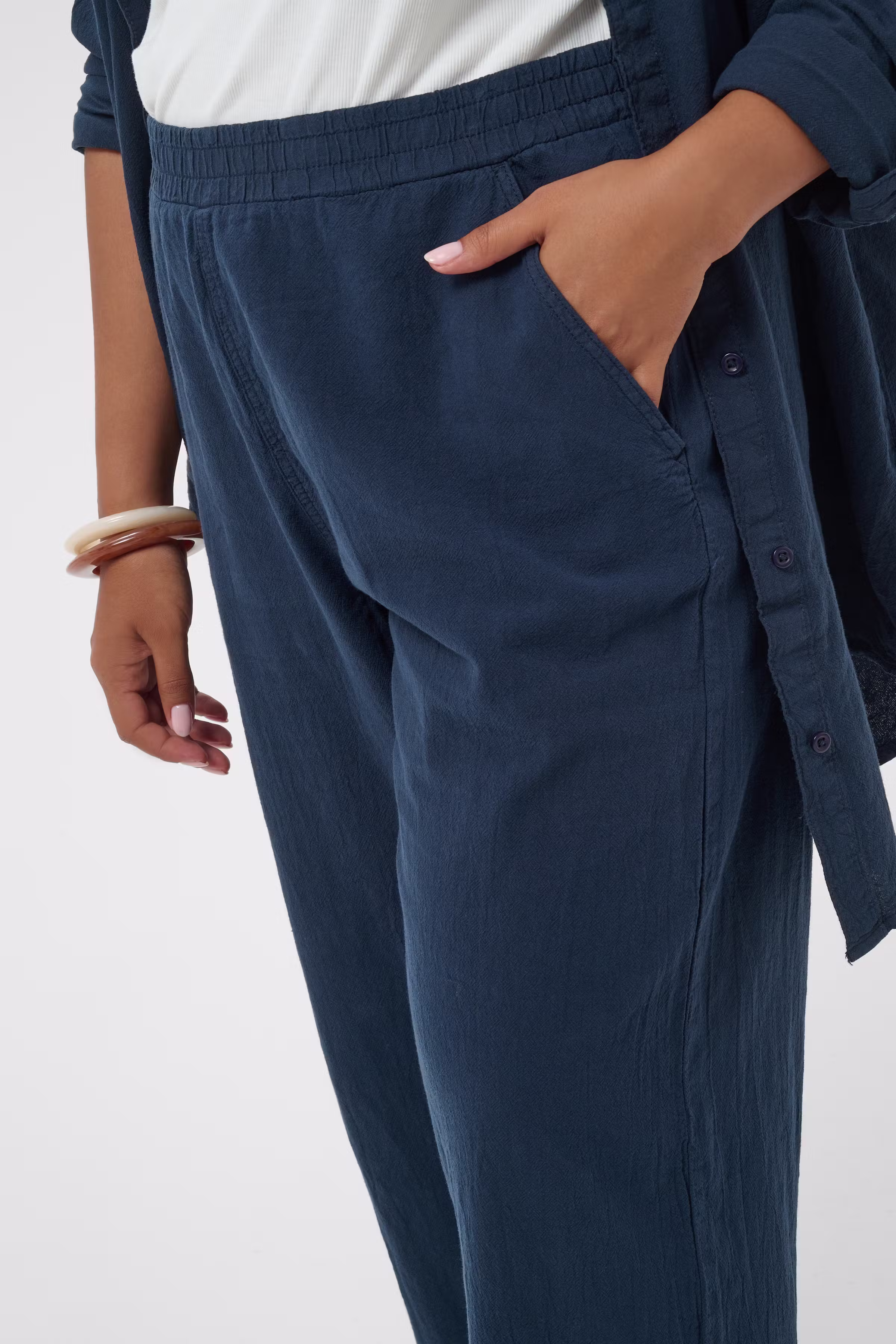 KCnana Culotte Trousers LOOKBOOK DETAIL 10581488-194020