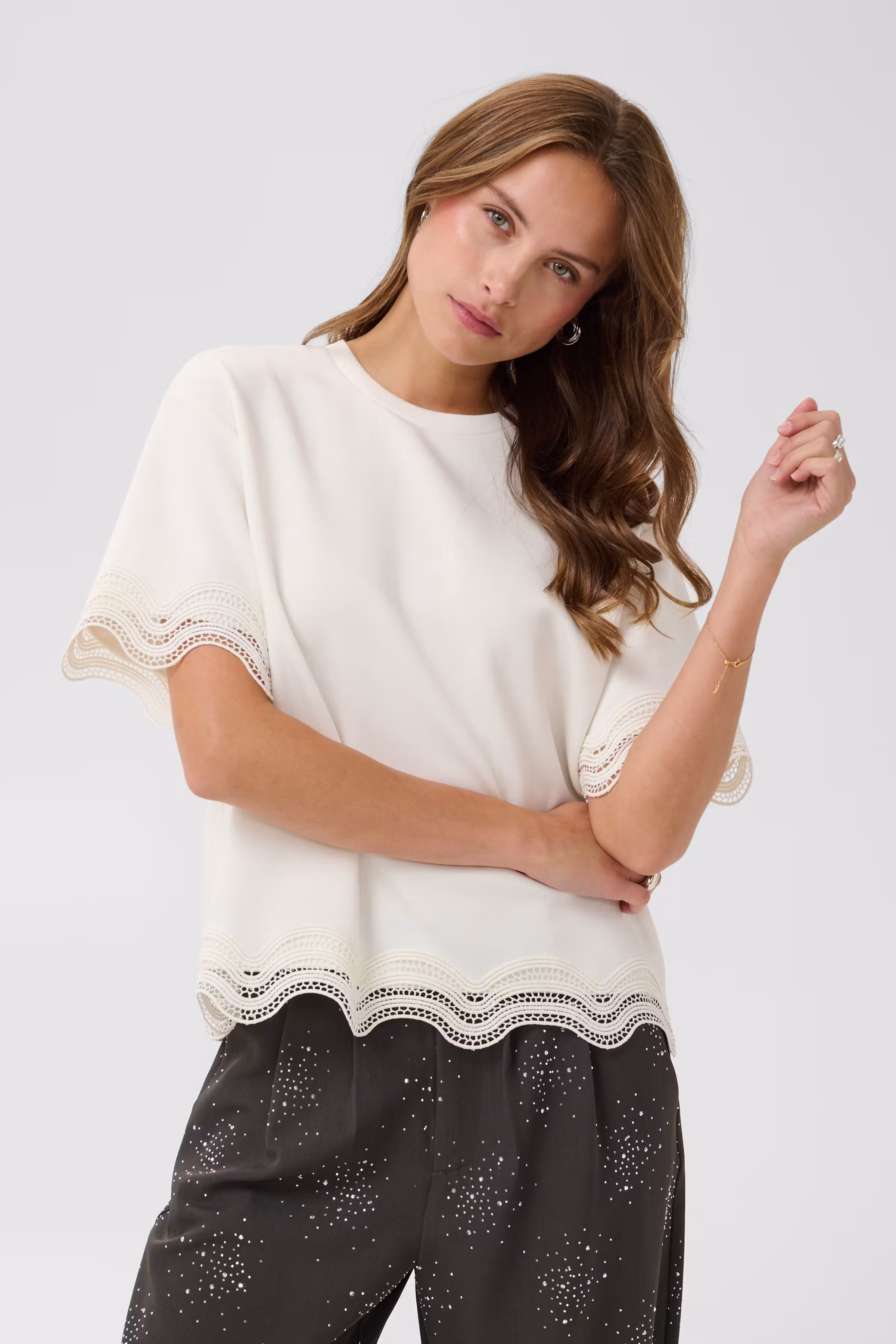 UmilaSZ T-shirt LOOKBOOK FRONT 30515586-110605