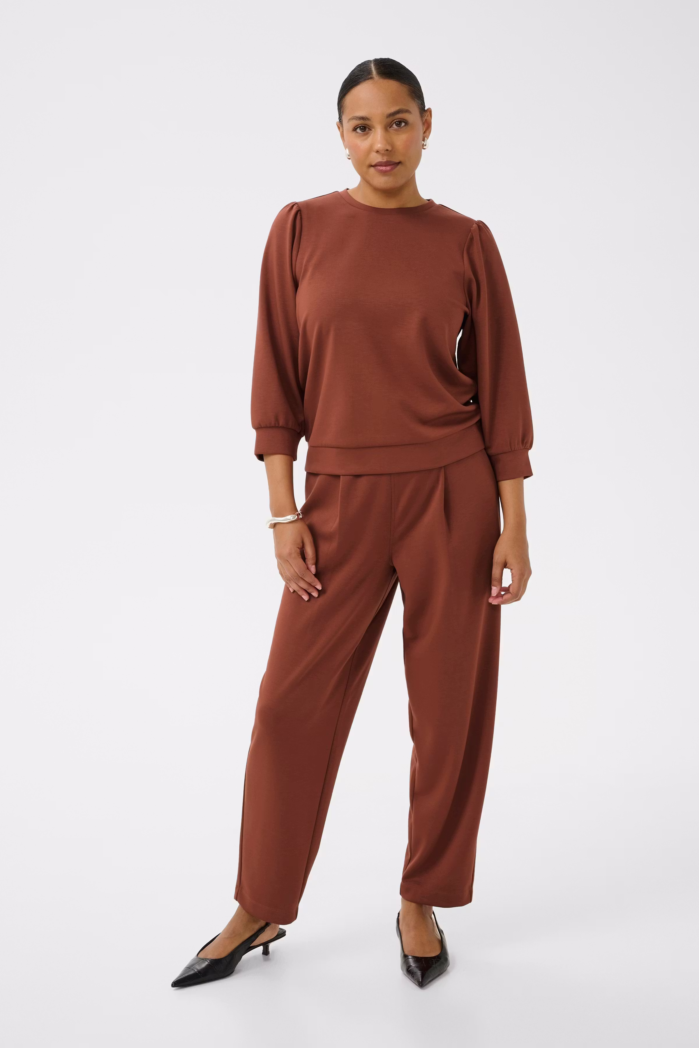 KAannie Sweatshirt LOOKBOOK FRONT 10511348-191334