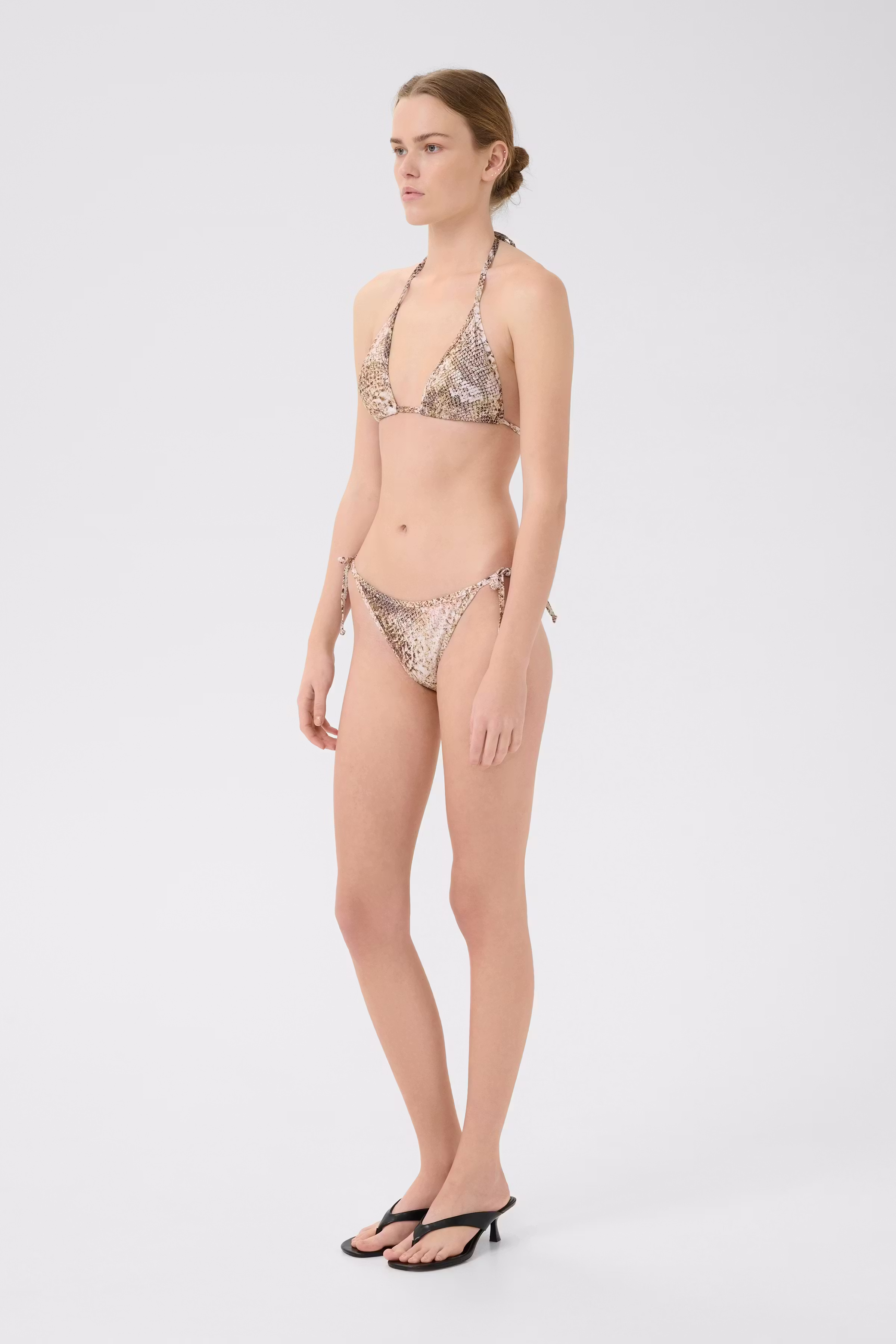 GZsage Swim wear LOOKBOOK FRONT 10910106-107549