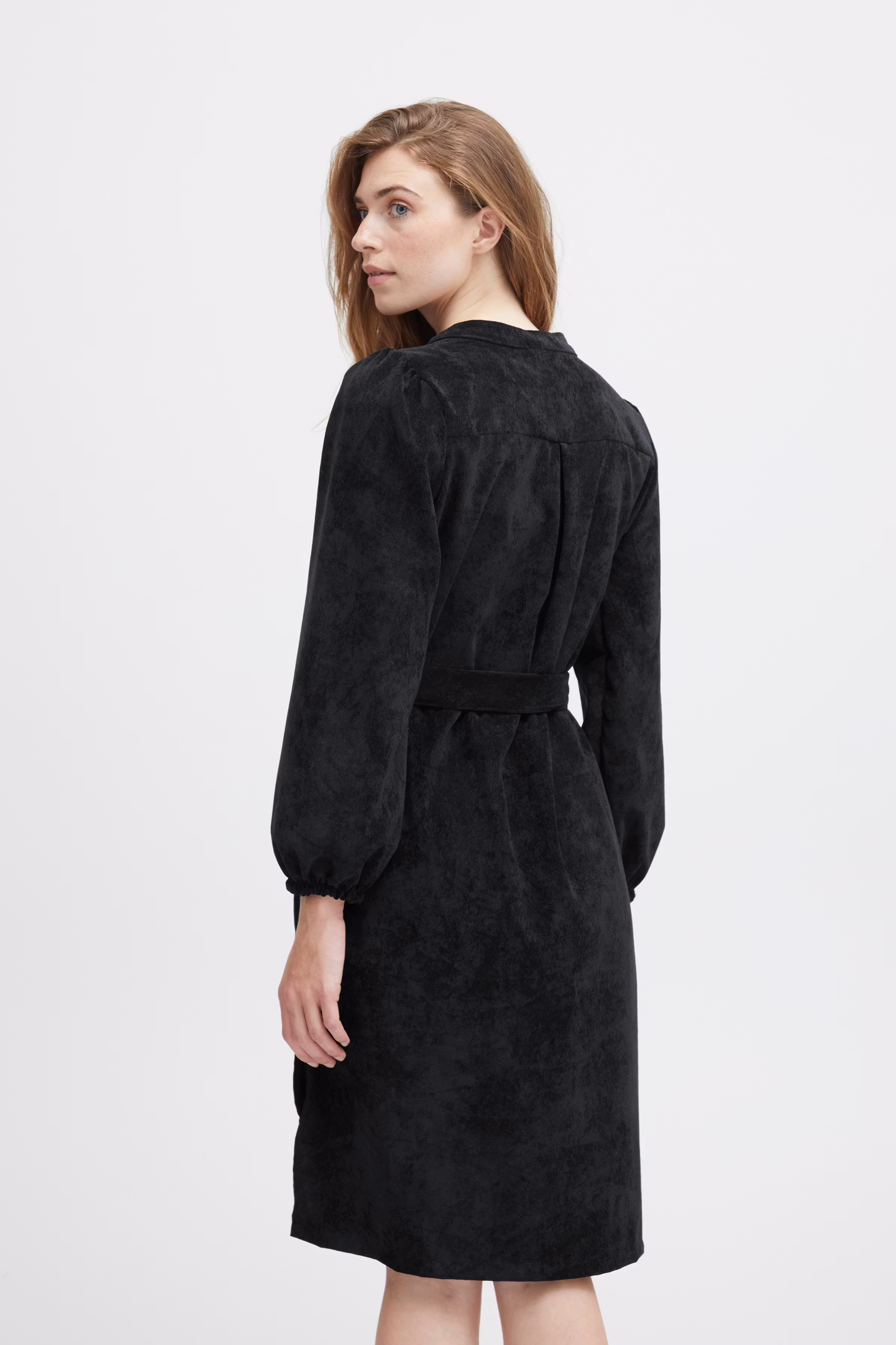 SBSPICY Kjole LOOKBOOK BACK 22100340-202821