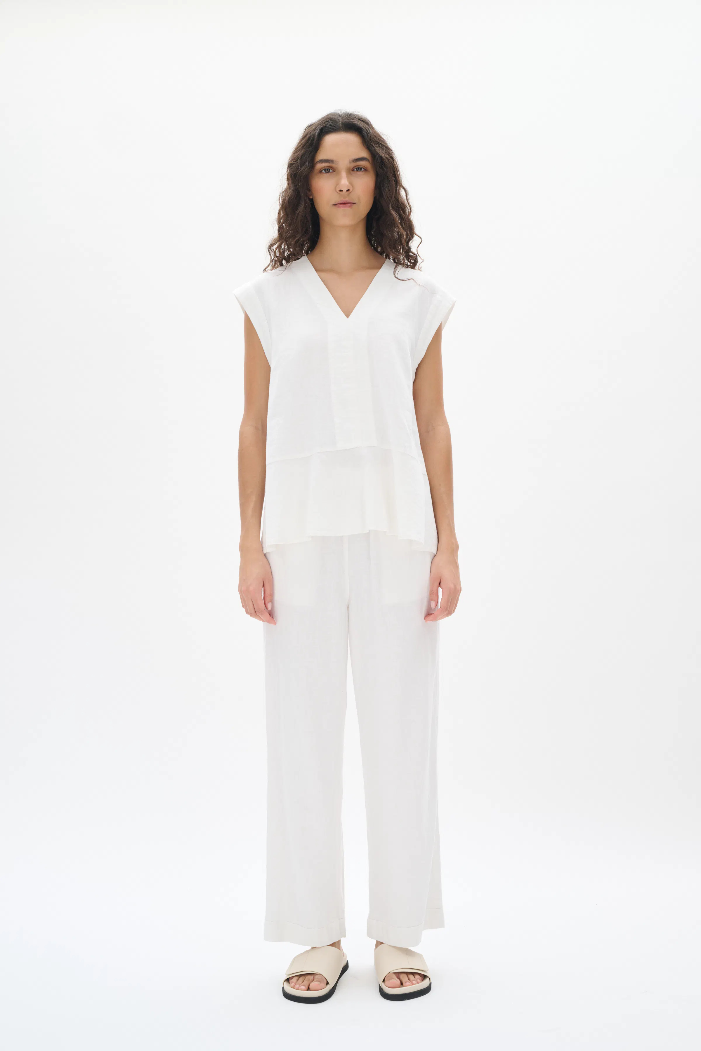 RimoneIW Leinen Top LOOKBOOK FRONT 30110361-300001