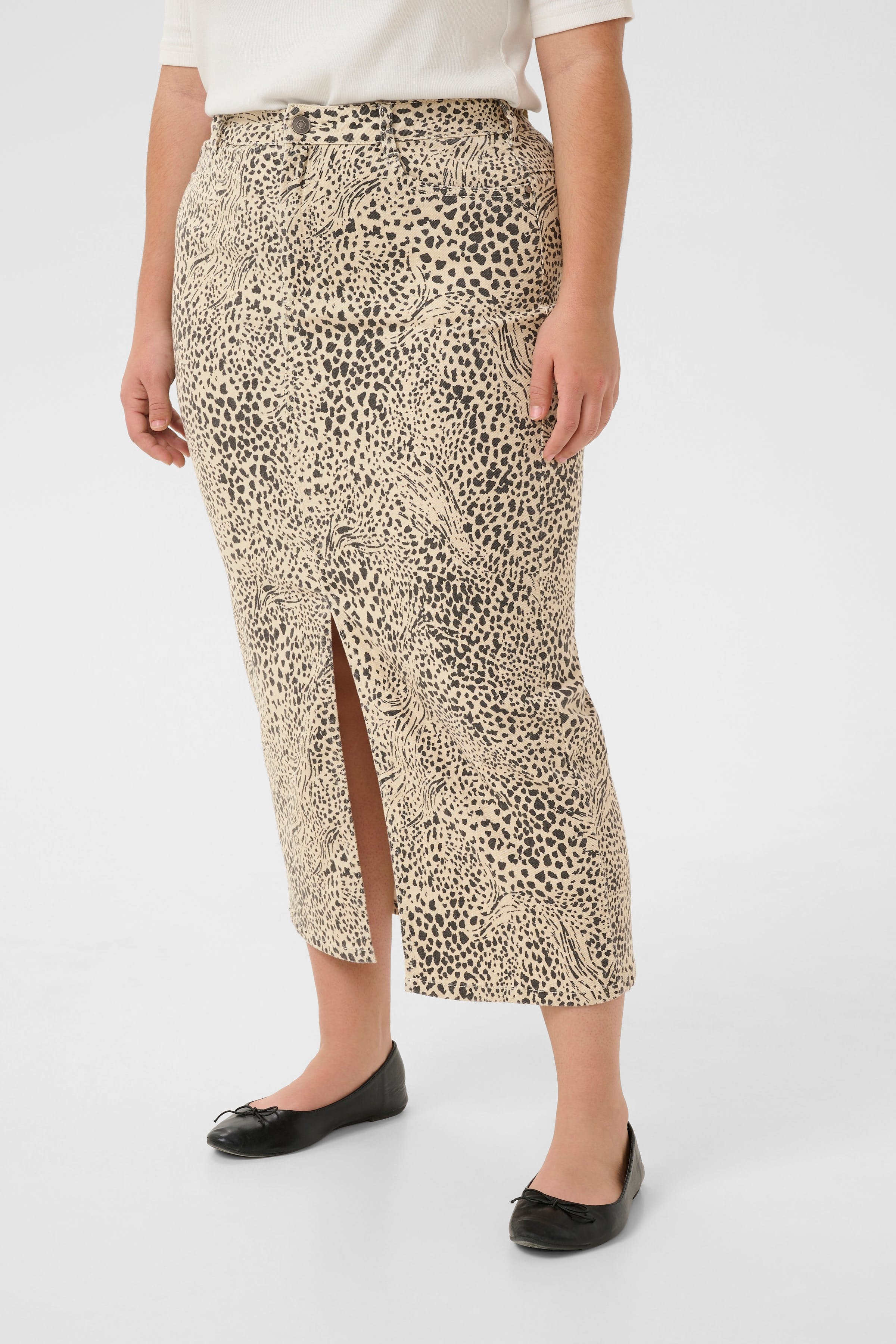 KClisia Leopard Skirt LOOKBOOK FRONT 10583203-107403