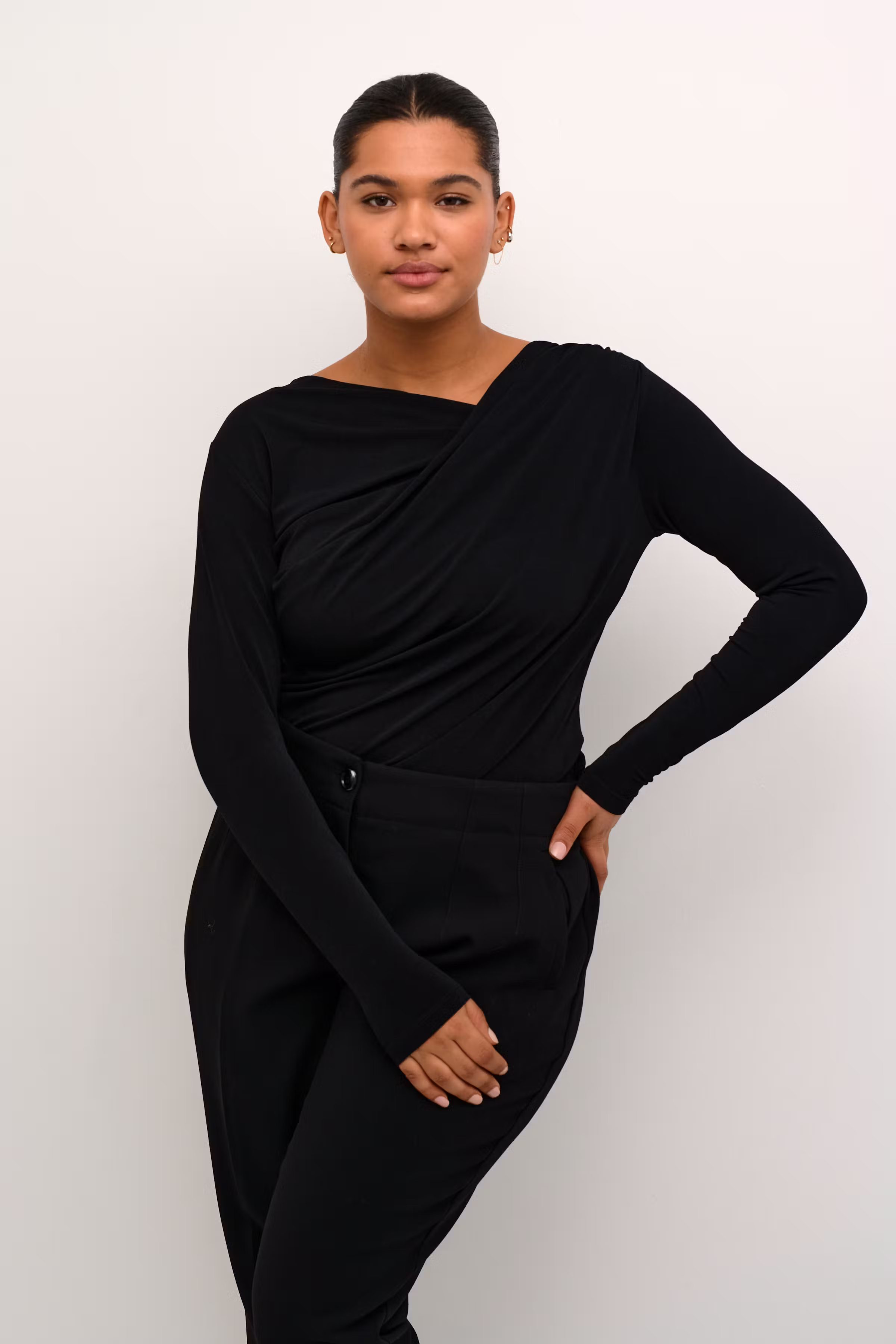 KCaidi Bluse LOOKBOOK FRONT 10582571-100121