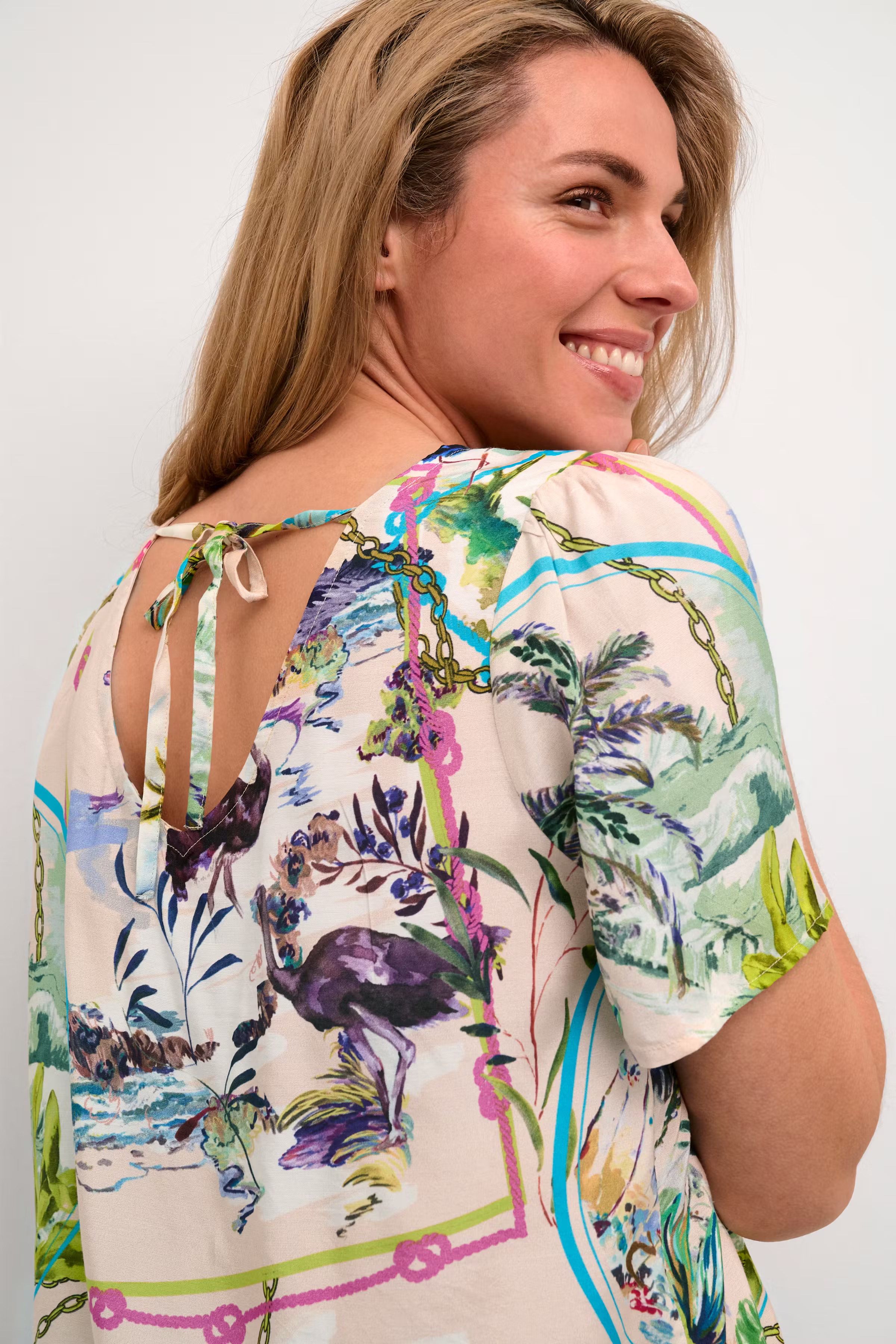 CRJoy Bluse LOOKBOOK DETAIL 10611794-104403