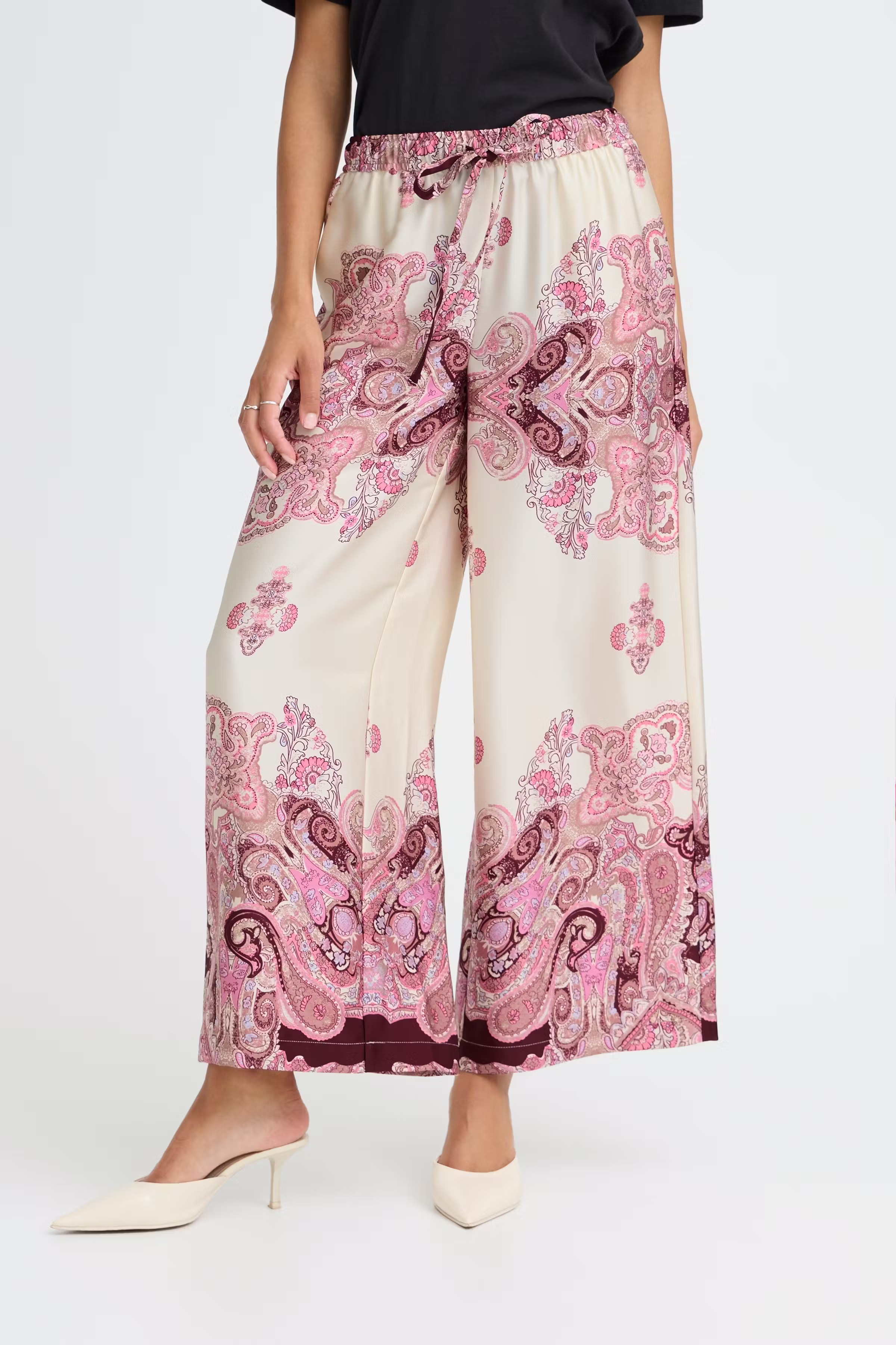 BYJANNIKE Bukser LOOKBOOK FRONT 20819428-900008773