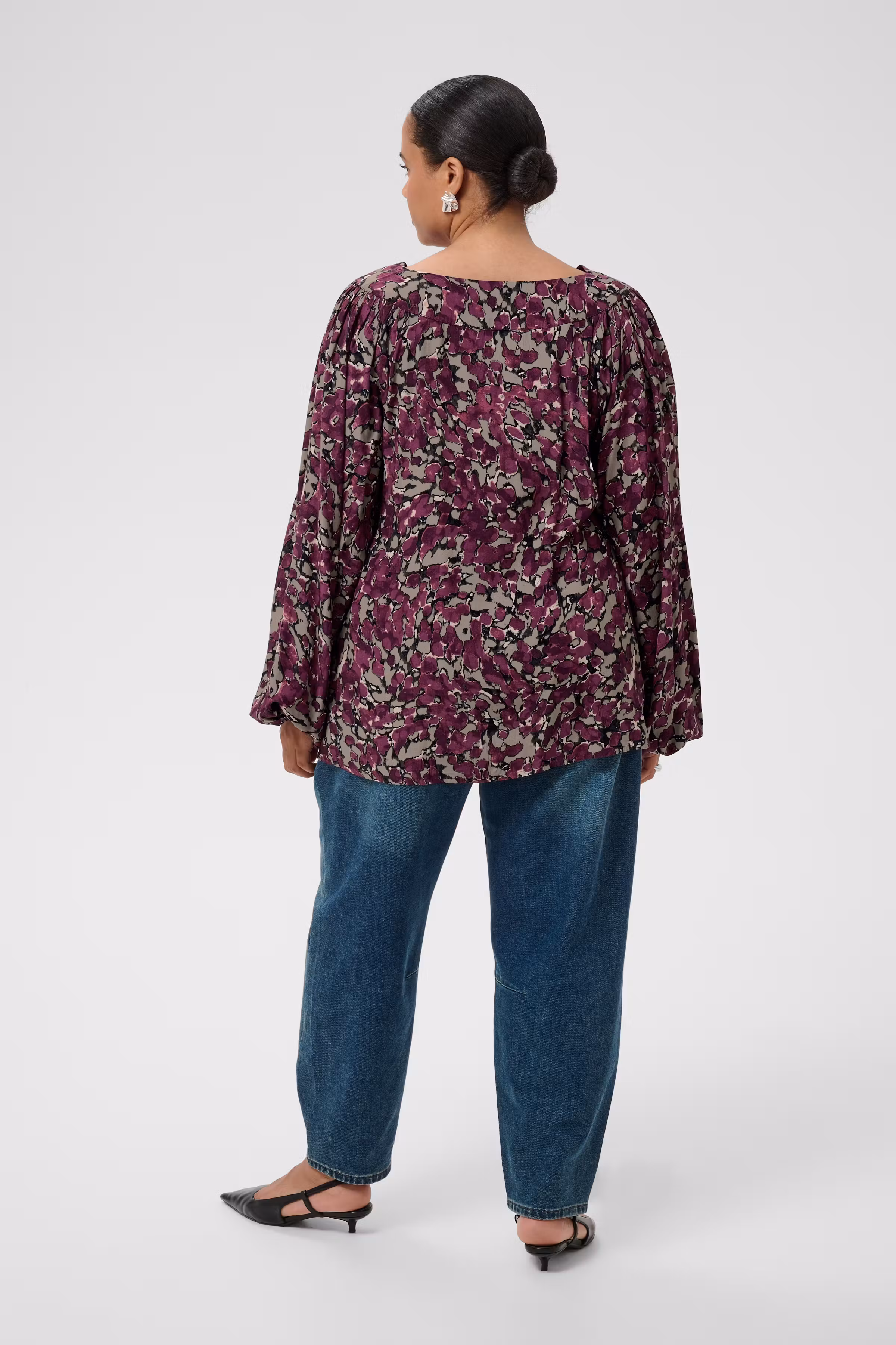 KCmaggie Blouse LOOKBOOK BACK 10584416-109785